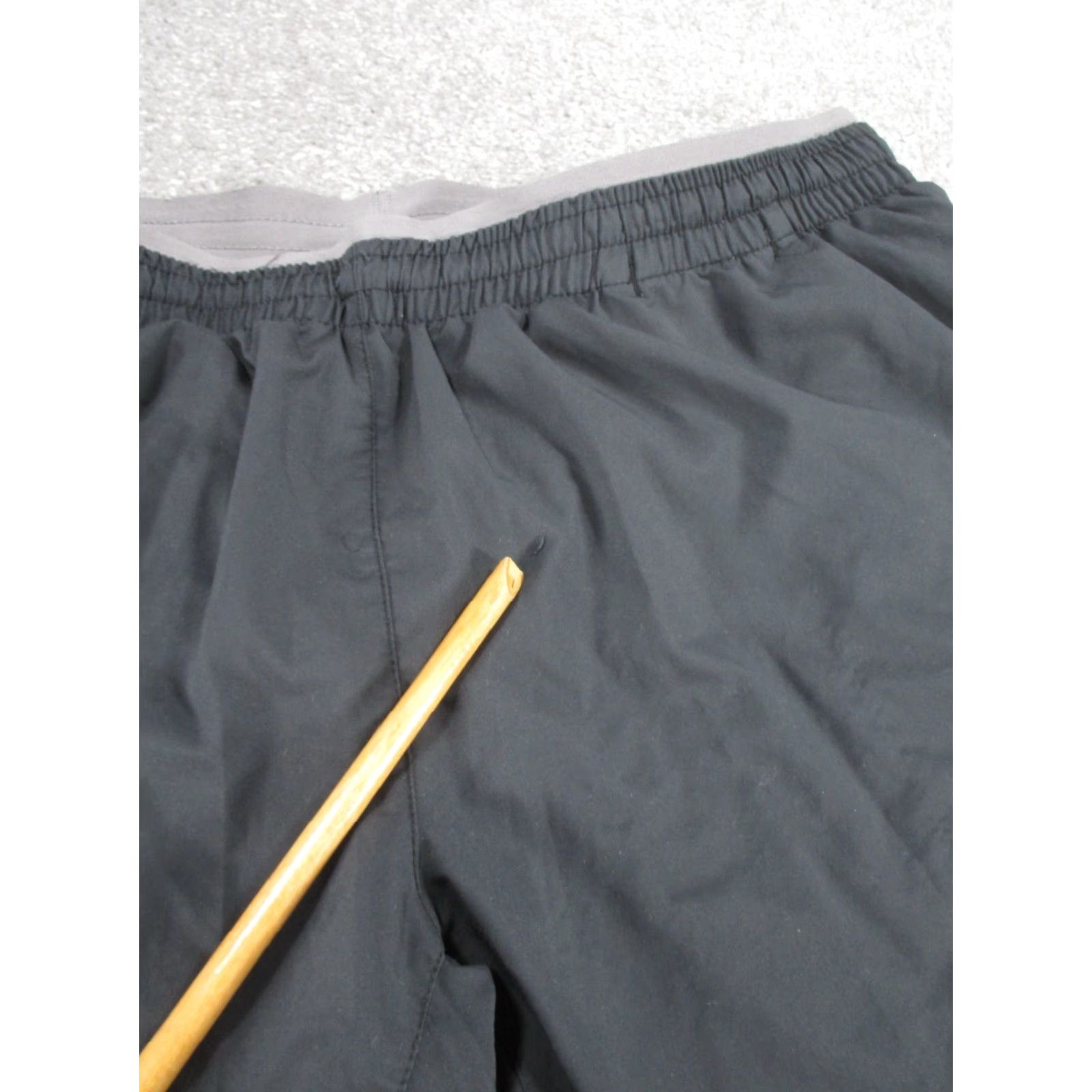 Nike VINTAGE Nike Running Shorts Womens Medium Dri Fit Black Lightweight Size 32" / US 10 / IT 46 - 4 Thumbnail