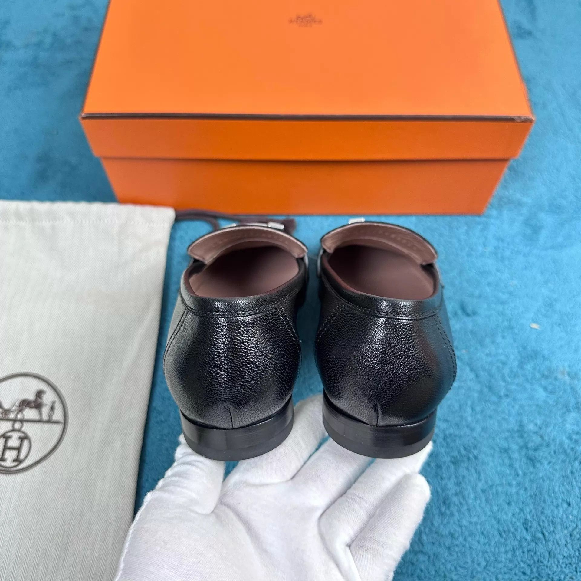 Hermes Hermès Paris Leather Loafer Black Size 37 Size US 6.5 / IT 36.5 - 4 Thumbnail