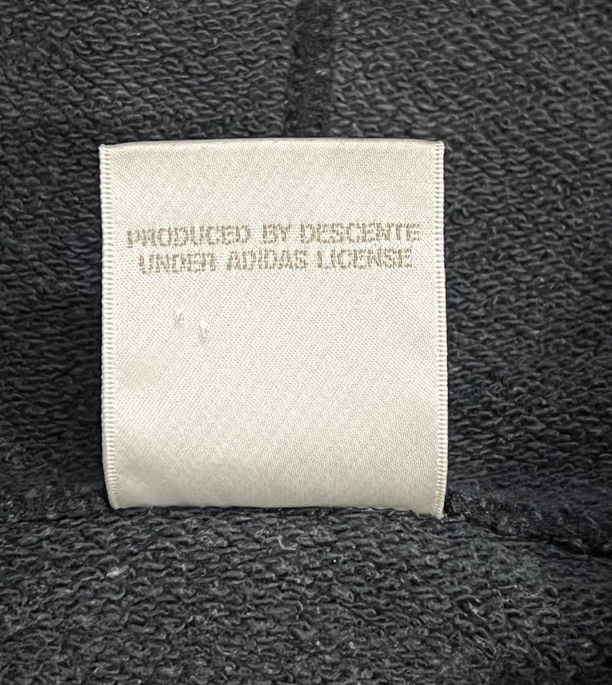Adidas × Descente × Vintage Vintage Adidas Descente Distressed Pull Over Hoodie Size US L / EU 52-54 / 3 - 9 Thumbnail