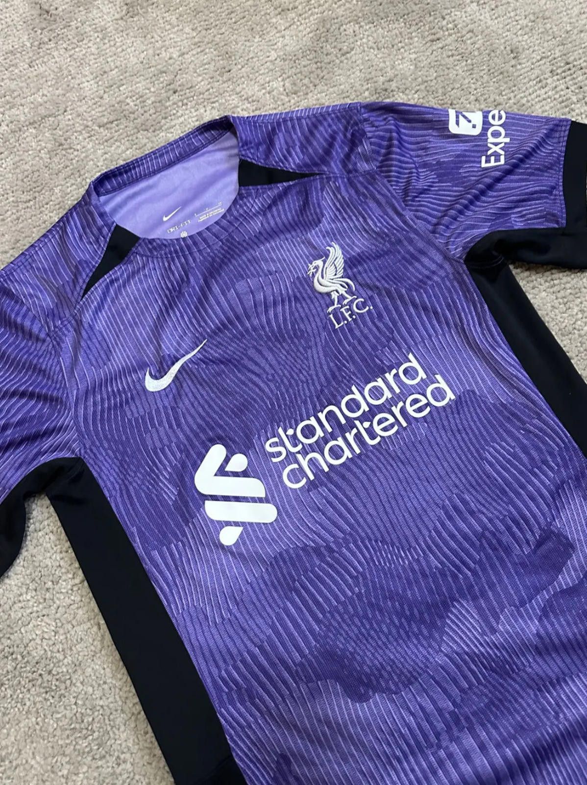 Nike Liverpool FC - 2023/24 Third Nike Jersey Football Shirt Size US S / EU 44-46 / 1 - 3 Thumbnail