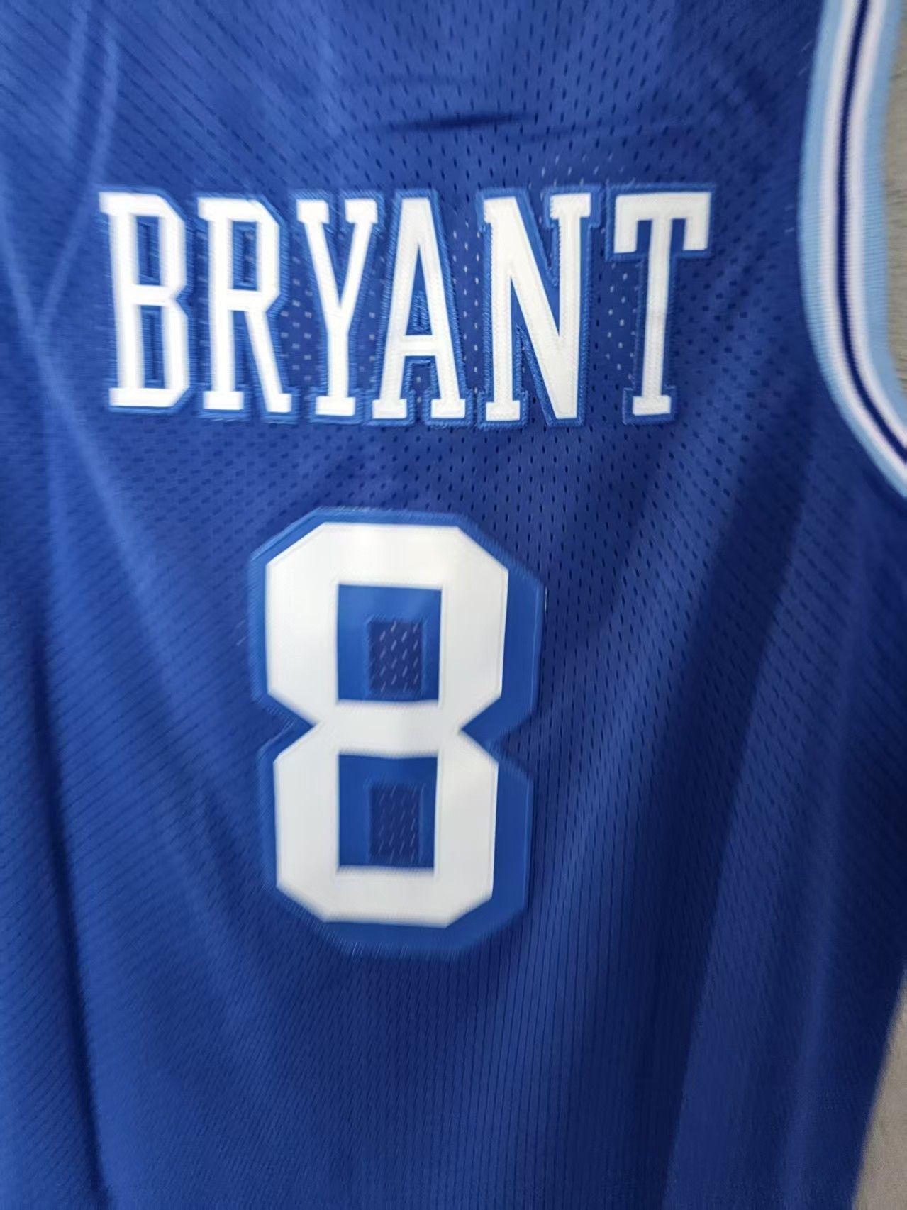 NBA Lakers #8 Kobe Bryant Jersey Vintage Size US XL / EU 56 / 4 - 4 Thumbnail