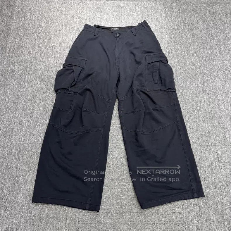 Balenciaga Balenciaga size M pants Size US 27 - 1 Thumbnail