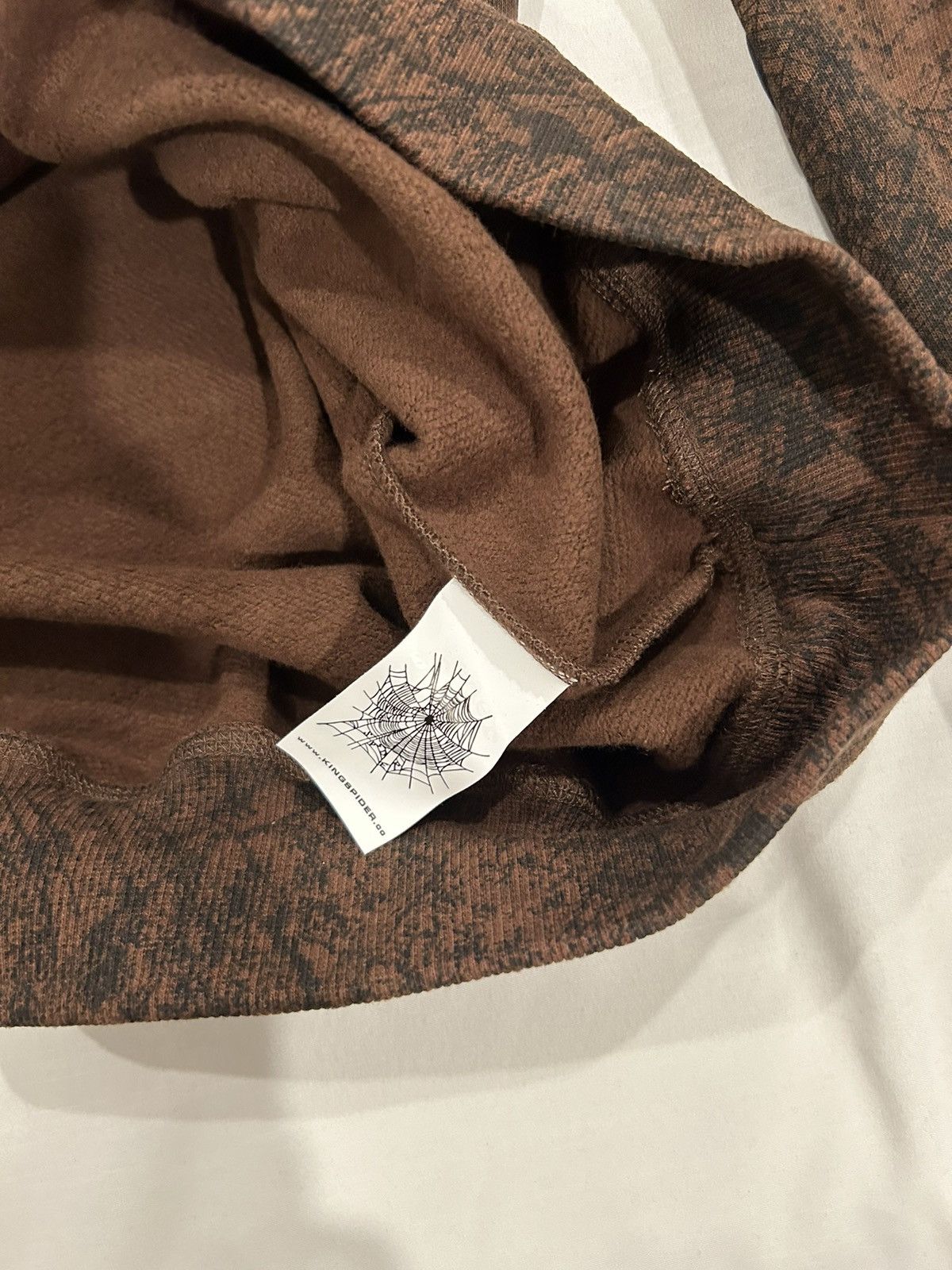 Complex × Sp5der × Travis Scott Sp5der Beluga Real Tree Camo Crewneck Complexcon Exclusive Size US M / EU 48-50 / 2 - 7 Thumbnail