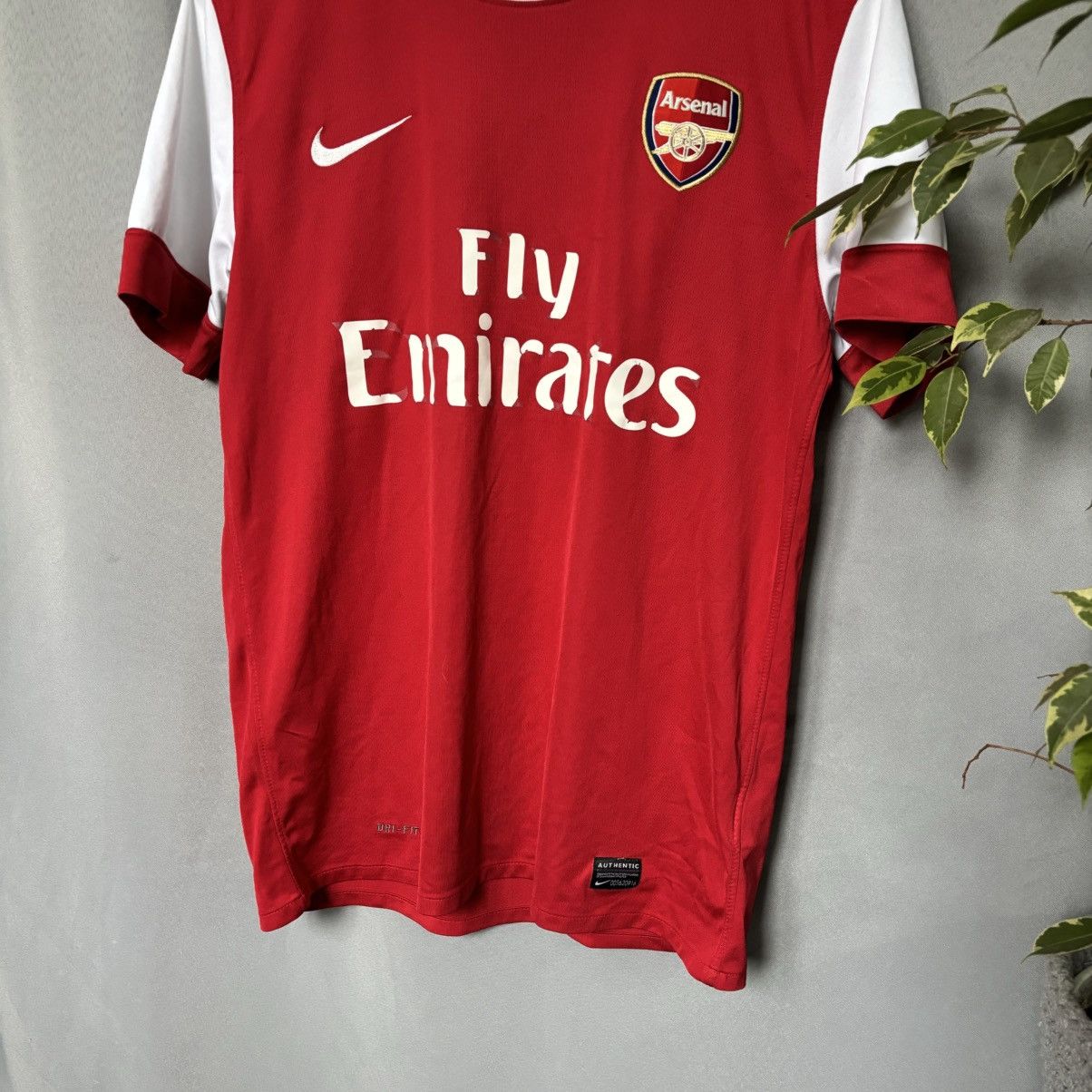 Nike Nike FC Arsenal Van Persie jersey rare football medium Size US M / EU 48-50 / 2 - 4 Thumbnail