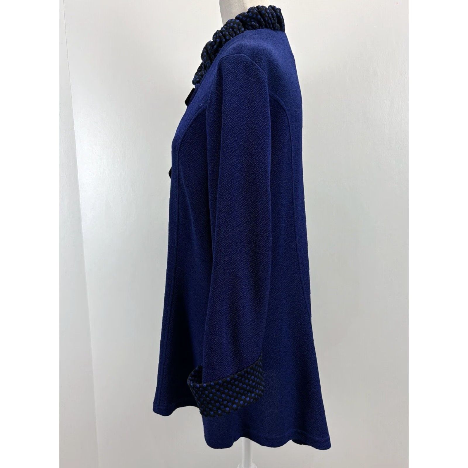Vintage Yushi Women's Jacket Medium Blue Black Textured Acetate Blend Square Buttons Size M / US 6-8 / IT 42-44 - 2 Thumbnail