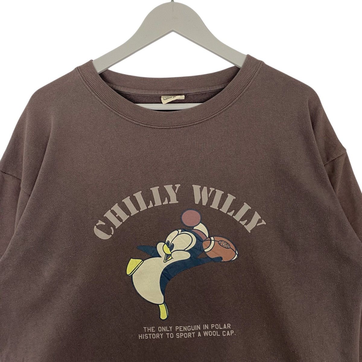 Vintage Vintage Disney Chilly Willy Cartoon Crewneck Brown Size XL Size US XL / EU 56 / 4 - 4 Thumbnail