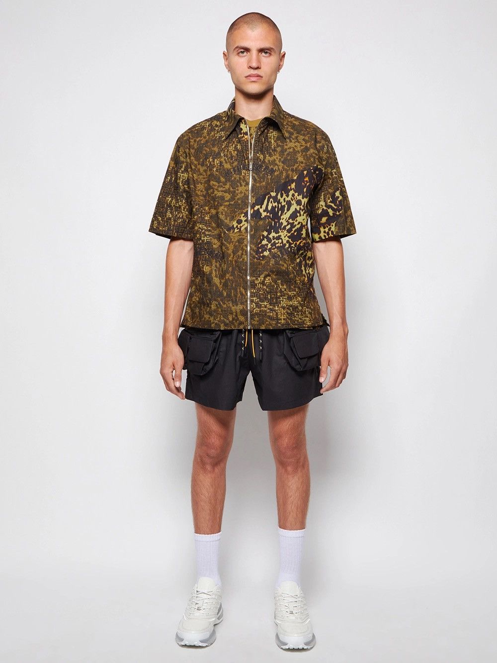 Givenchy Givenchy Boxy Fir Zip-up Shirt sz L-XL Size US XL / EU 56 / 4 - 3 Thumbnail