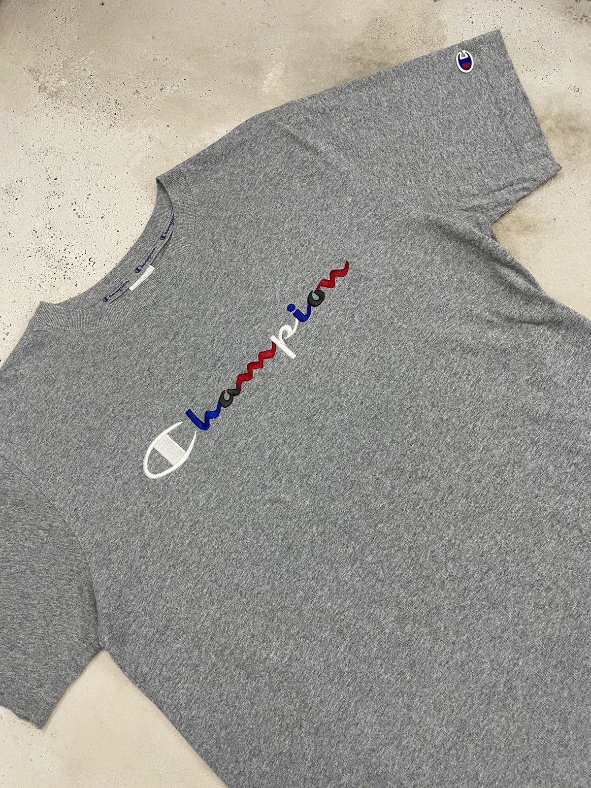 Champion Champion Color Embroidery Details Arm Logo Size US L / EU 52-54 / 3 - 4 Thumbnail