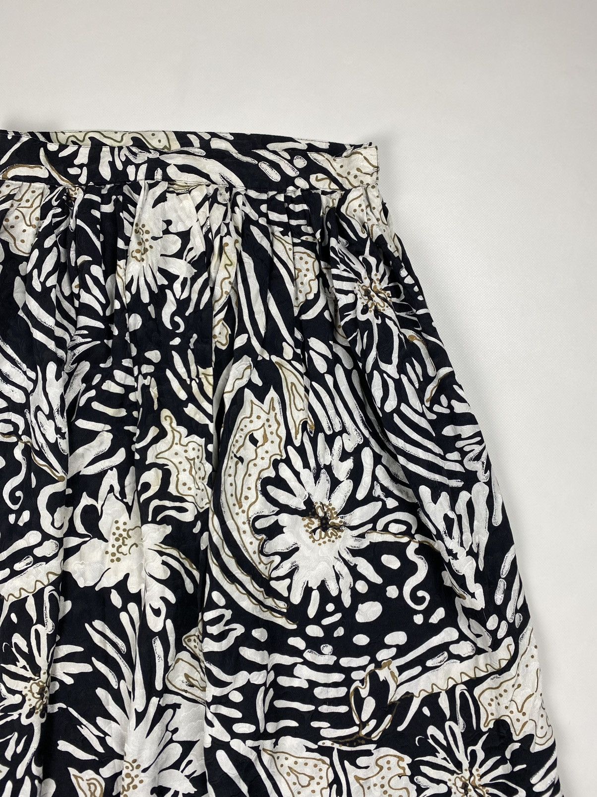 Dior × Vintage Christian Dior Coordonnes Floral Pattern Pleated Silk Skirt Size 30" / US 8 / IT 44 - 7 Thumbnail