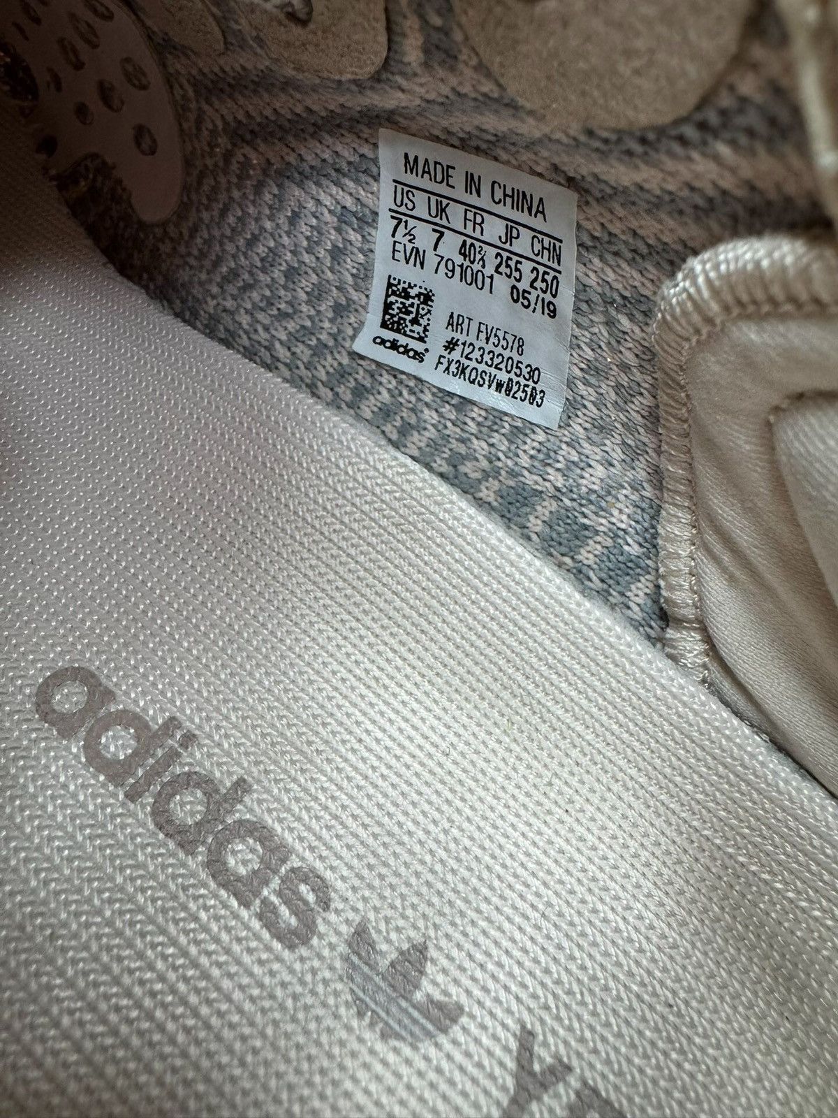 Adidas Adidas Yeezy 350 Synth, Asia Exclusive K37 Size US 7.5 / EU 40-41 - 4 Thumbnail