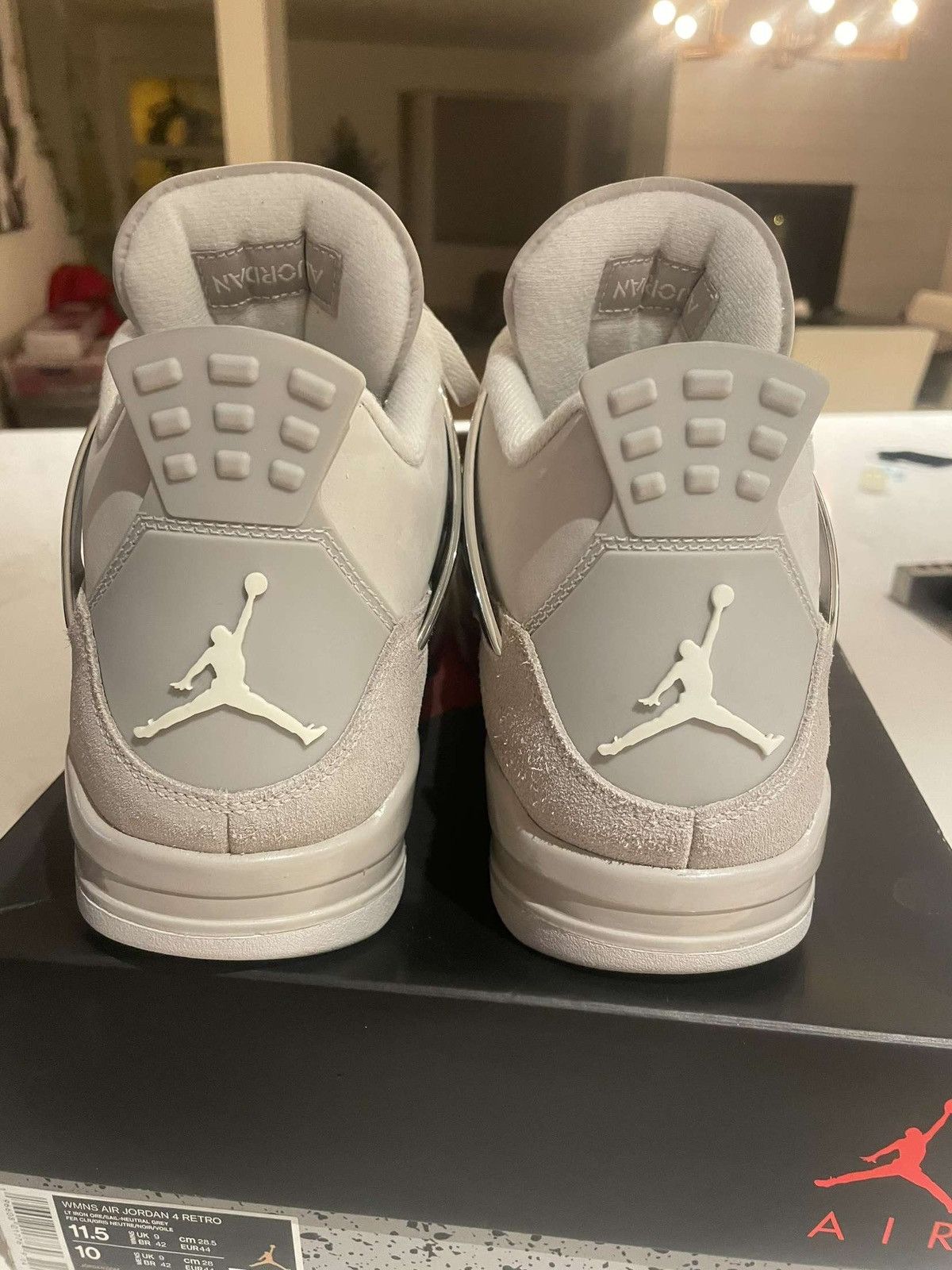 Jordan Brand × Nike Frozen moments Jordan 4 Size US 10 / EU 43 - 4 Thumbnail