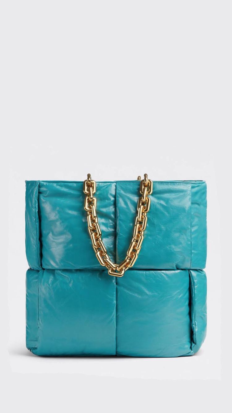 Bottega Veneta o1n1vont0625 Size: OS / Chain Tote Bag in Green Size ONE SIZE - 1 Preview