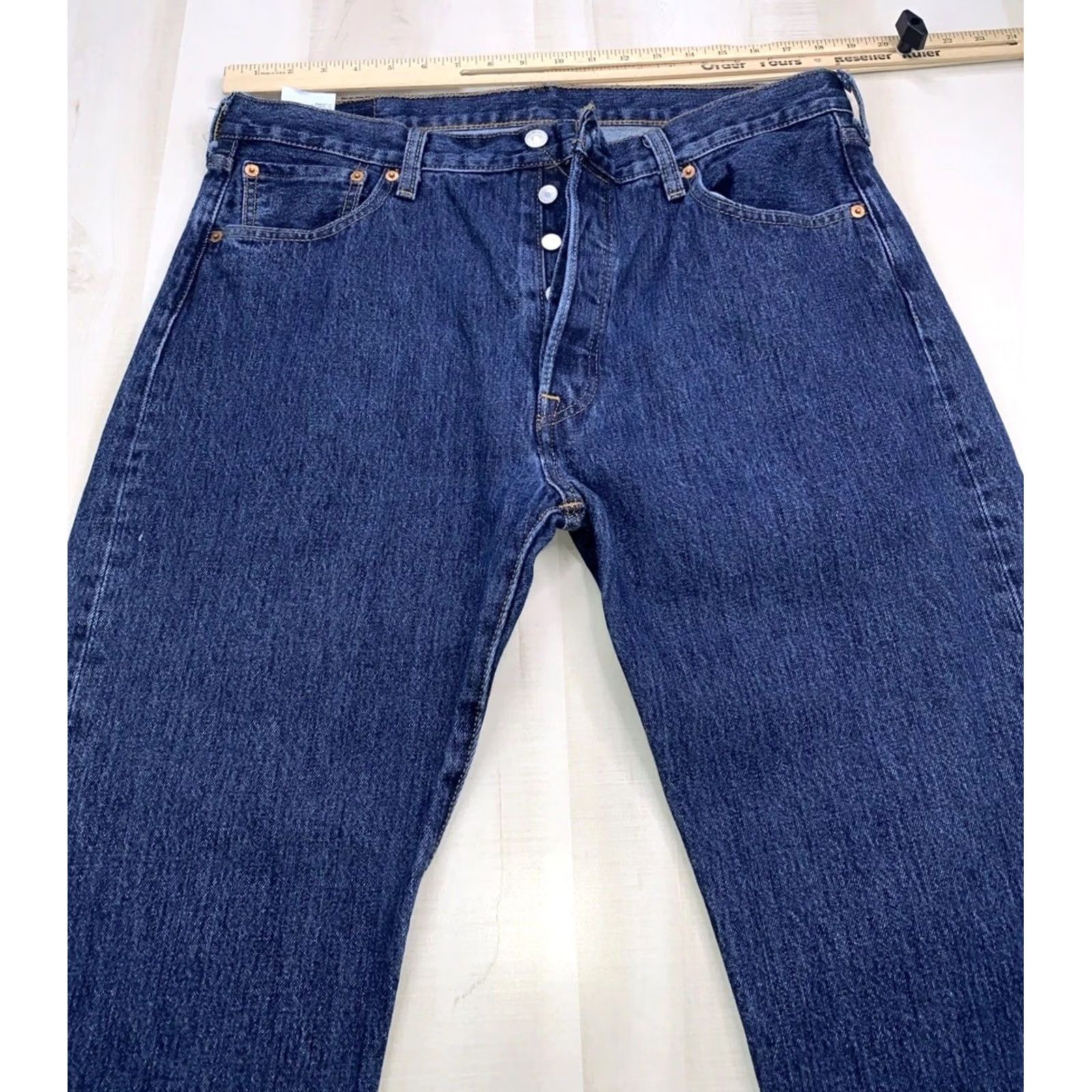Levi's VINTAGE Levi’s 501 Straight Jeans Mens Denim Blue Button Fly 36x29 Medium Wash 90s USA" Size US 36 / EU 52 - 4 Thumbnail