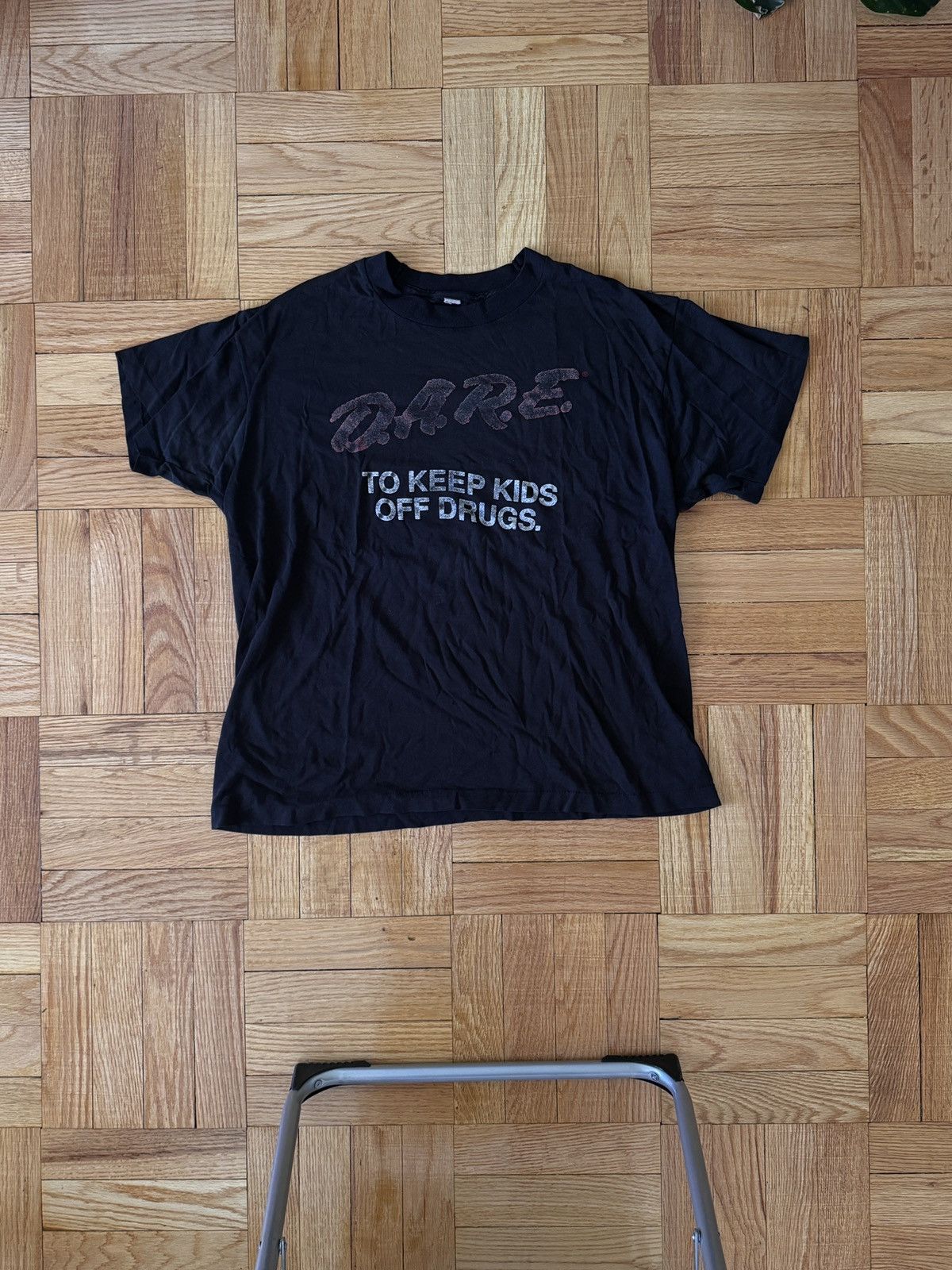 Vintage DARE To Keep Kids Off Drugs black cotton tee Size US M / EU 48-50 / 2 - 1 Thumbnail