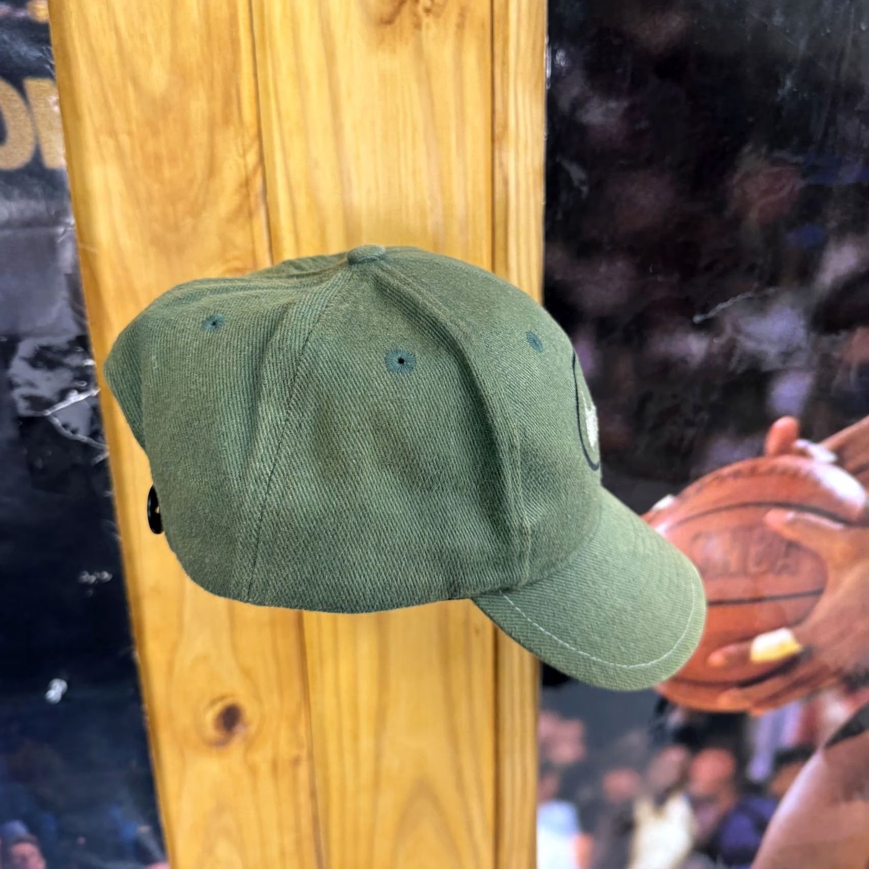 Nike VINTAGE Nike Hat Cap Snap Back Green Swoosh 90s Mens One Size Cap/ Hat/ Snapback/ Cotton/ Twill/ Adjustable/ Sports/ Solid Size ONE SIZE - 2 Thumbnail