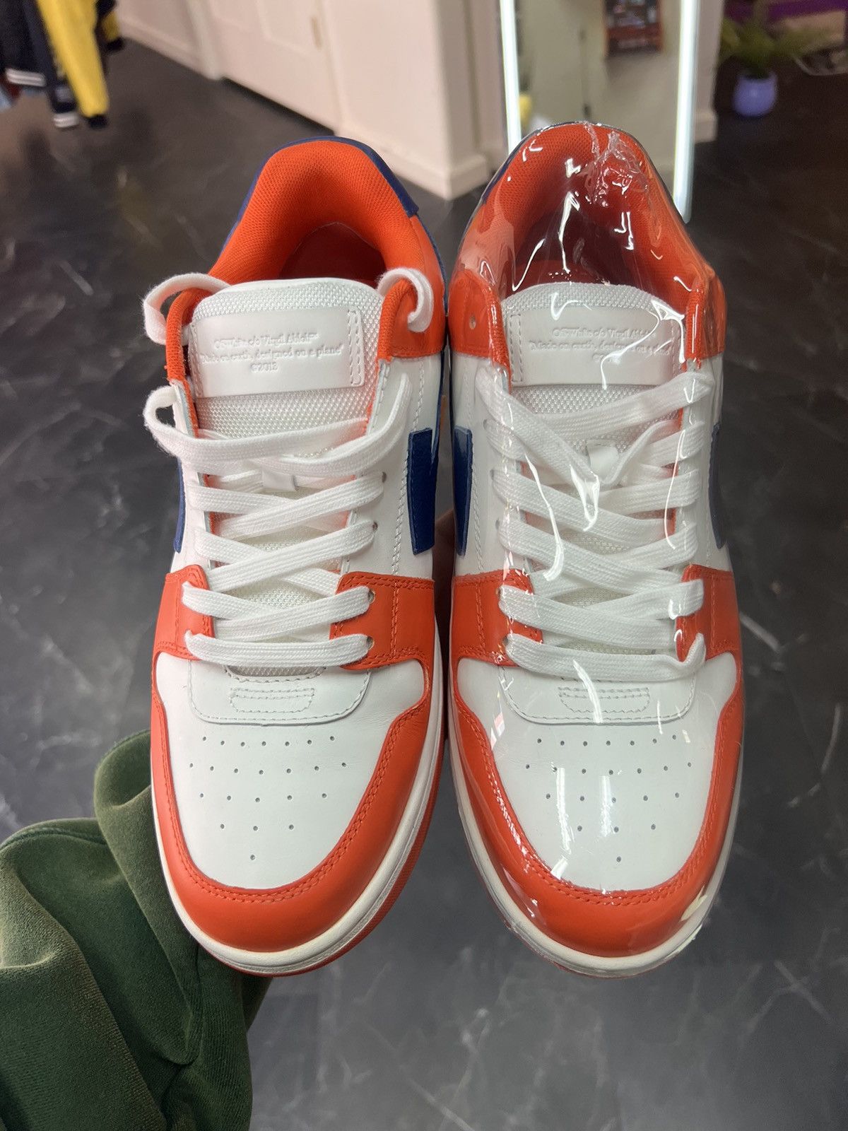 Off-White Off-White Out of the Office “Orange / Blue” Size US 9.5 / EU 42-43 - 2 Thumbnail