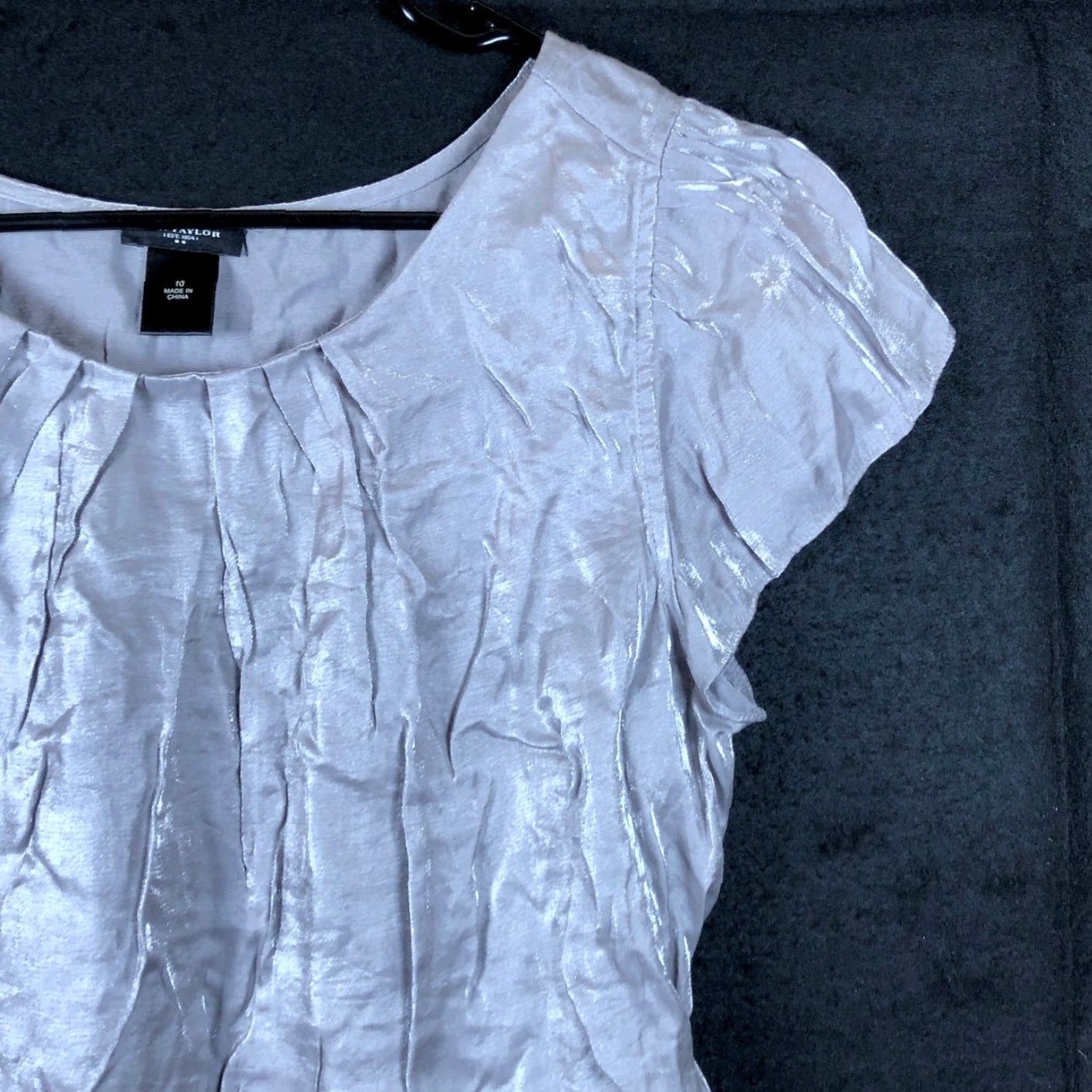 Ann Taylor Ann Taylor Womens Blouse Gray Metallic Crew Short Sleeve Pleated Front Tie 10 Size L / US 10 / IT 46 - 5 Thumbnail