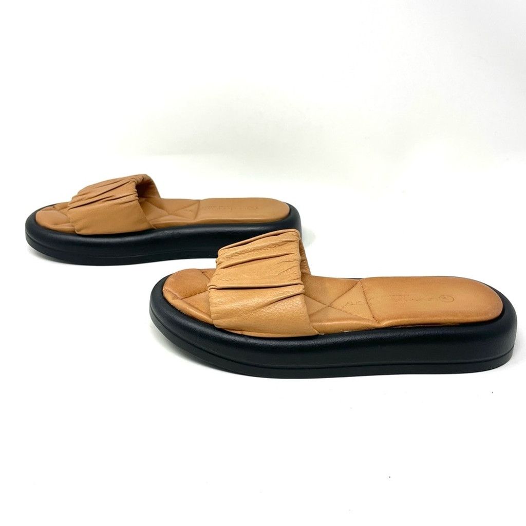 Other NEW Unity in Diversity Tan Scrunch Leather Slide Sandal US 7 Size US 7 / IT 37 - 4 Thumbnail