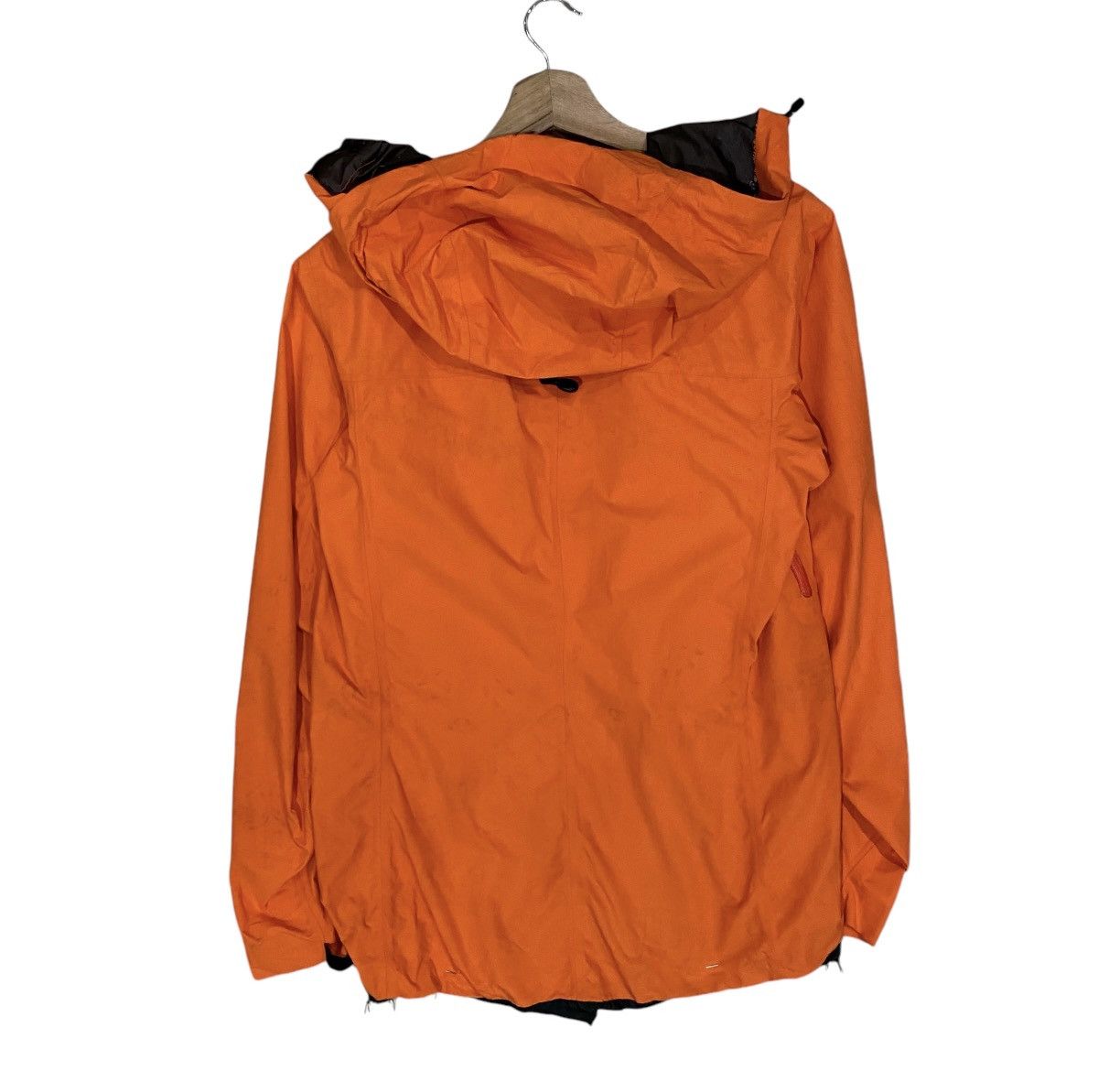 Arc'teryx 🔥VINTAGE ARCTERYX GORETEX ORANGE OUTDOORS LIGHT JACKET Size US S / EU 44-46 / 1 - 10 Thumbnail