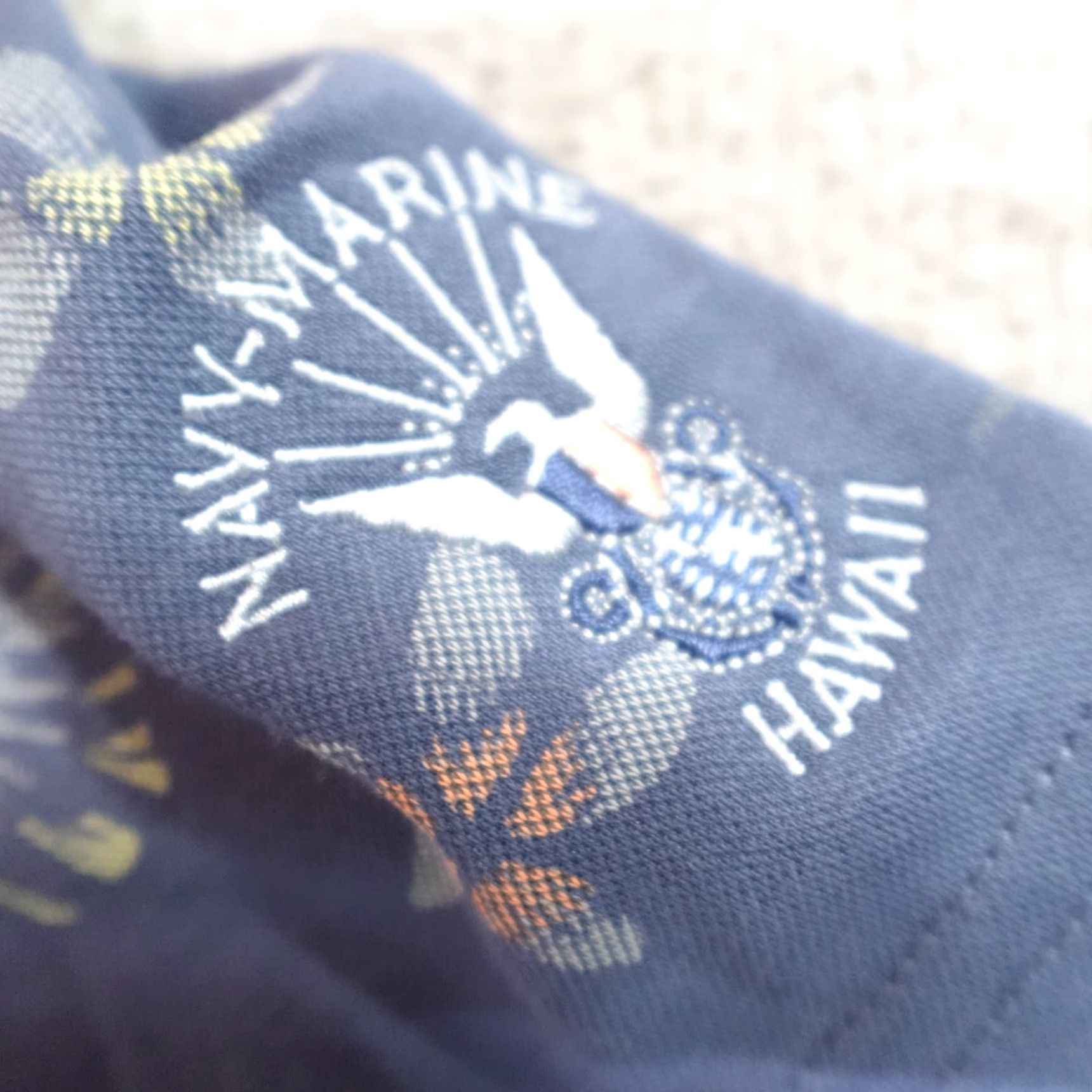 TravisMathew Travis Mathew Polo Shirt Medium Blue Floral All Over Navy-Marine Hawaii Men M Blue Floral Polo Shirt Size US M / EU 48-50 / 2 - 3 Thumbnail