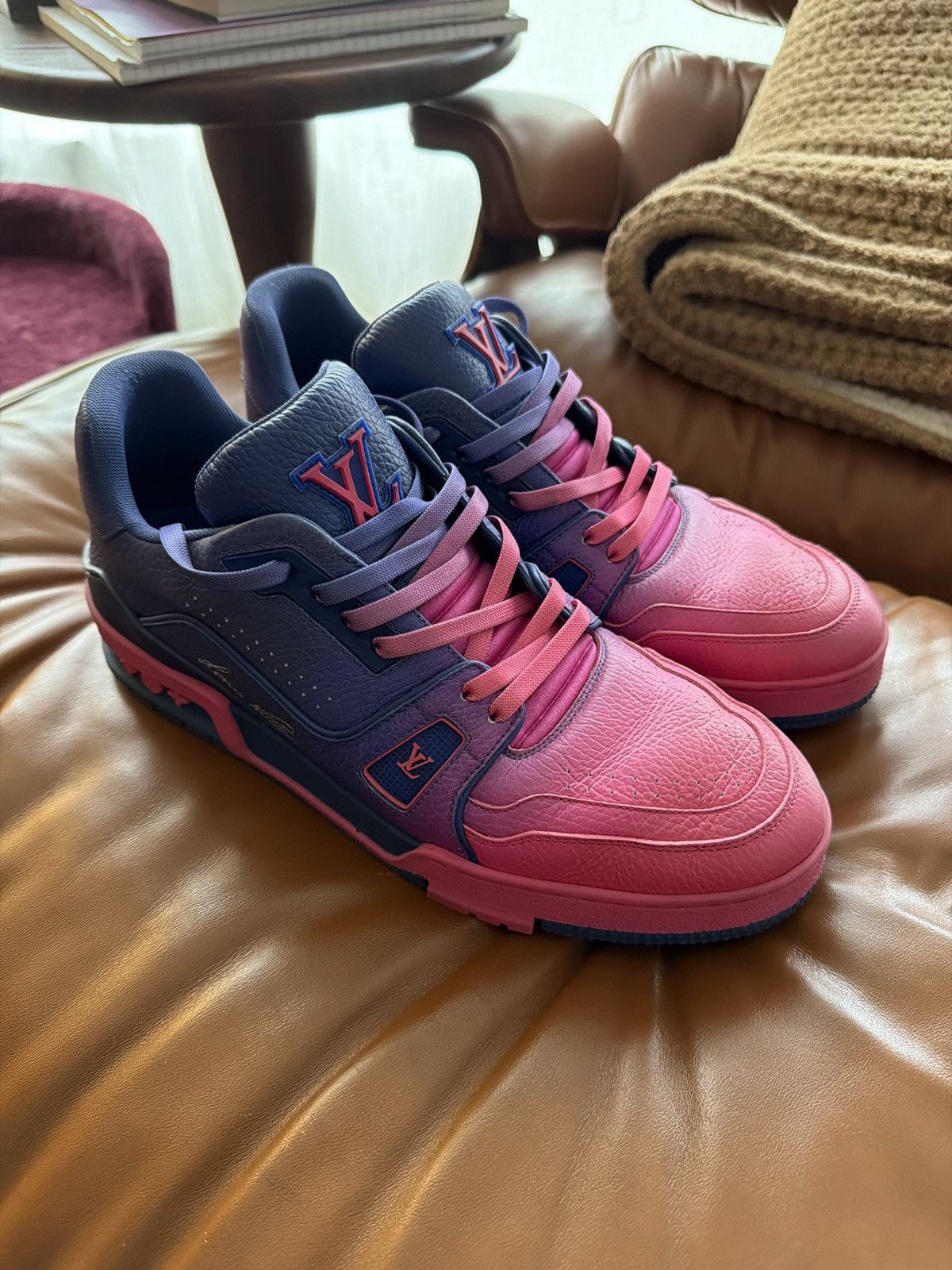 Louis Vuitton Louis Vuitton X Virgil Abloh - LV Trainer Size US 9.5 / EU 42-43 - 1 Thumbnail