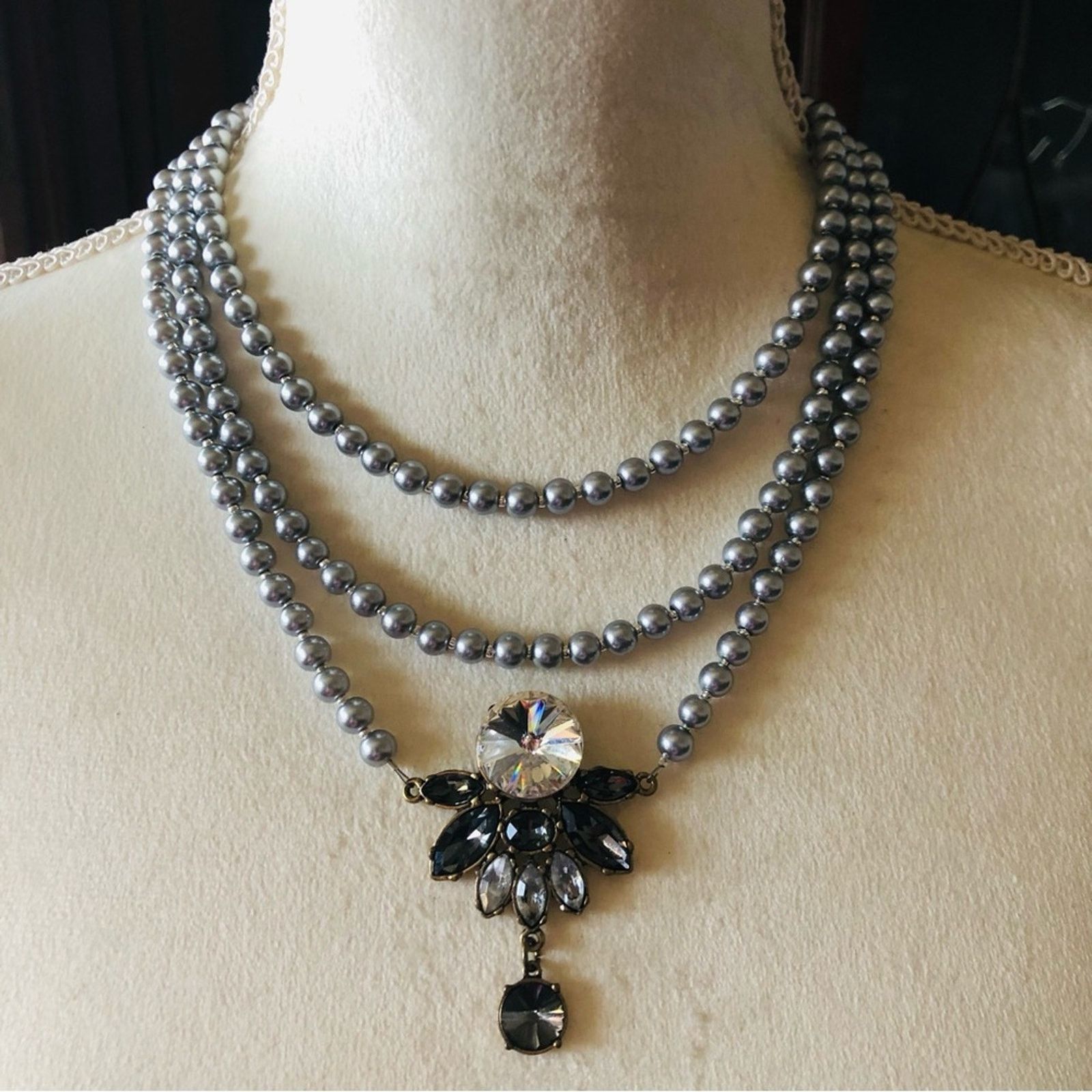 Handmade Handcrafted repurpose silver stone pendant Pearl necklace Size ONE SIZE - 2 Thumbnail