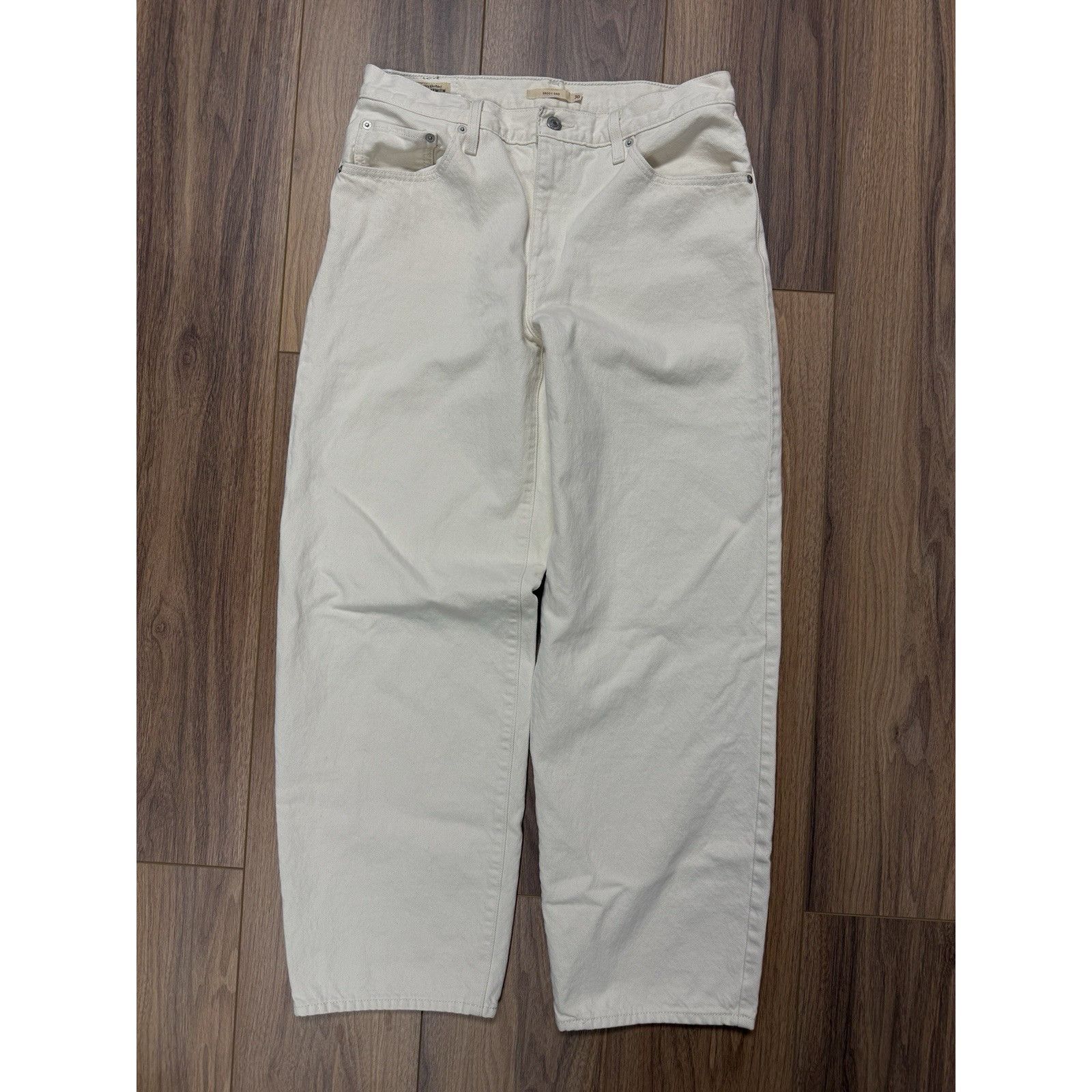 Levi's Levi's Premium Womens Baggy Dad Jeans Size 30 White (32x30) Size 30" / US 8 / IT 44 - 1 Thumbnail