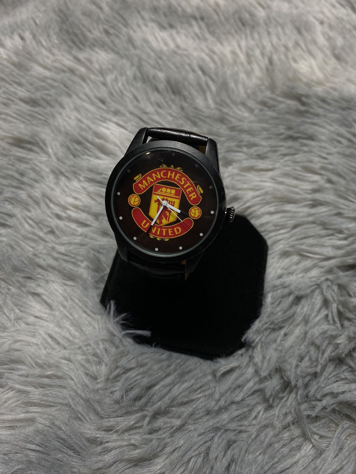 Jewelry × Vintage Manchester United Fan Watch - Must-Have for Supporters Size ONE SIZE - 1 Thumbnail