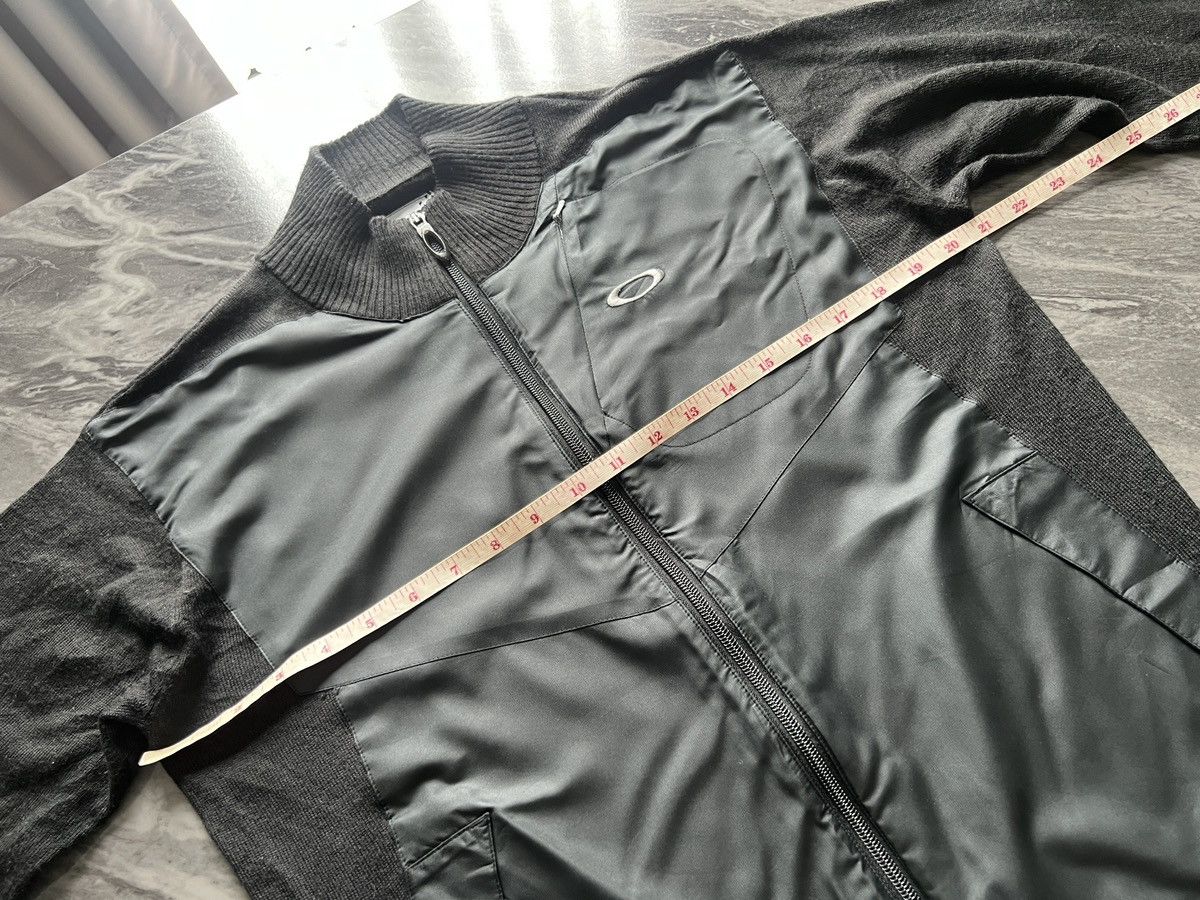Oakley Oakley : Light Jacket Track Trace Embroidered Logo Pocket Size US M / EU 48-50 / 2 - 13 Thumbnail