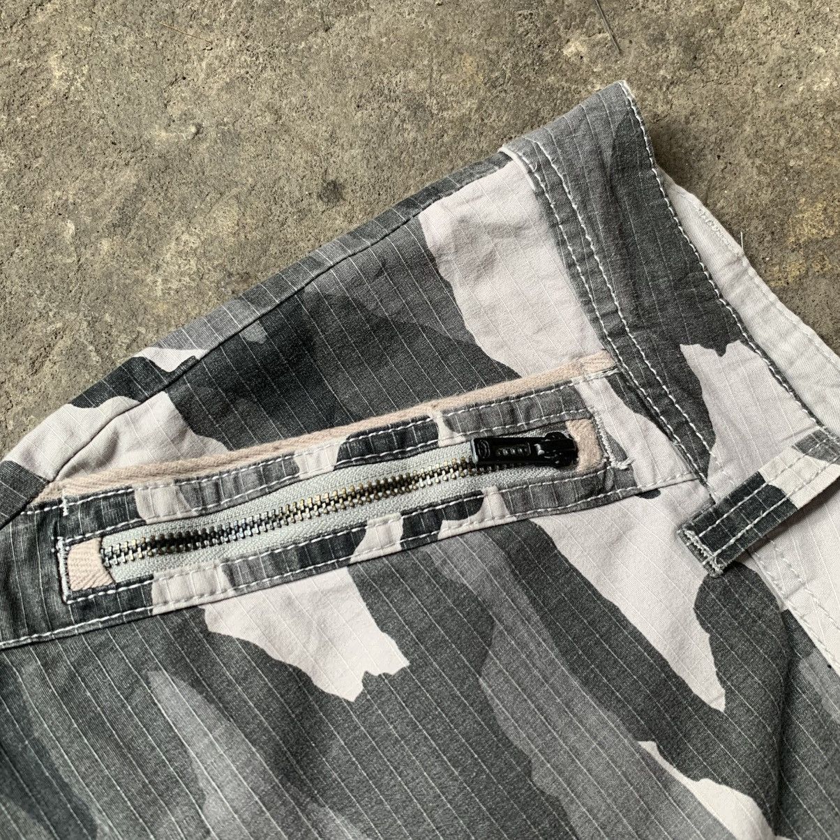 Ecko Unltd. Y2K Ecko Unltd. Camouflage Cargo Short Pants Size US 36 / EU 52 - 7 Thumbnail