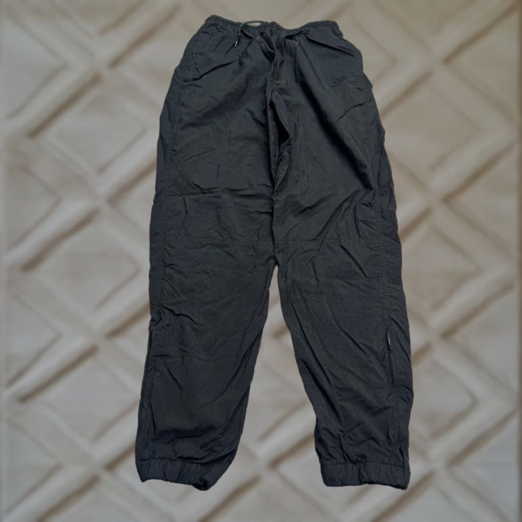 Nike VINTAGE Nike Jogger Track Pants Unisex Medium Black* Size 32" / US 10 / IT 46 - 1 Thumbnail