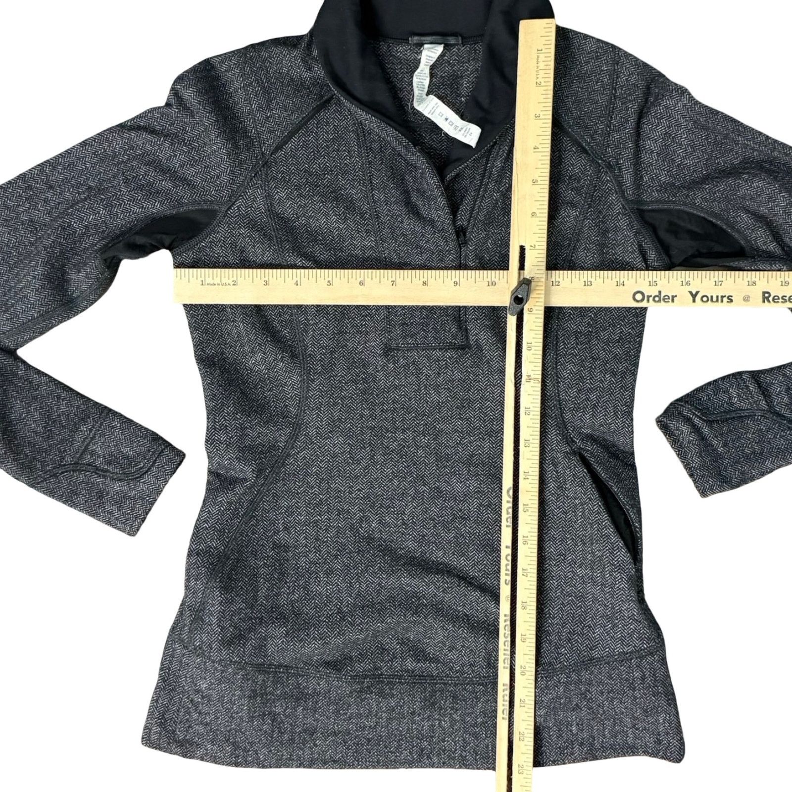 Lululemon Lululemon Think Fast Herringbone Black Gray Pullover Size 4 Size S / US 4 / IT 40 - 4 Thumbnail