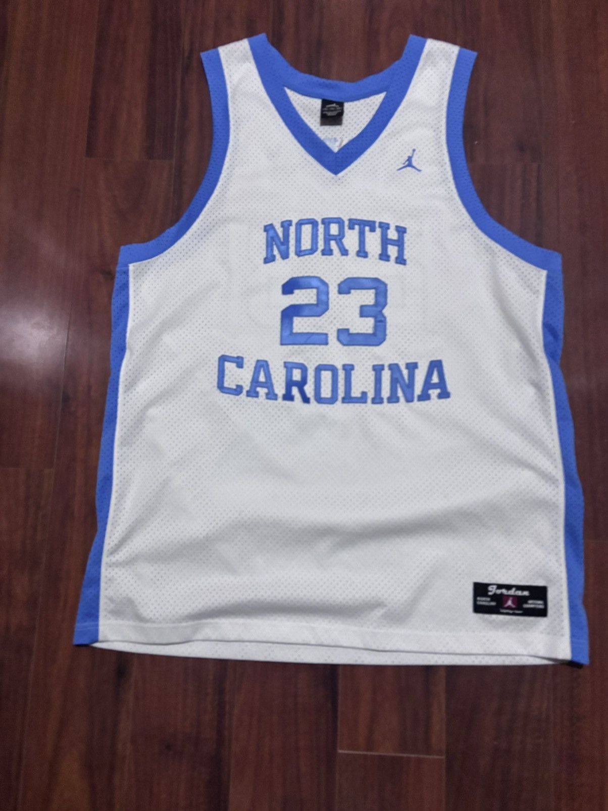 Vintage Retro Michael Jordan UNC jersey Size US XXL / EU 58 / 5 - 1 Thumbnail