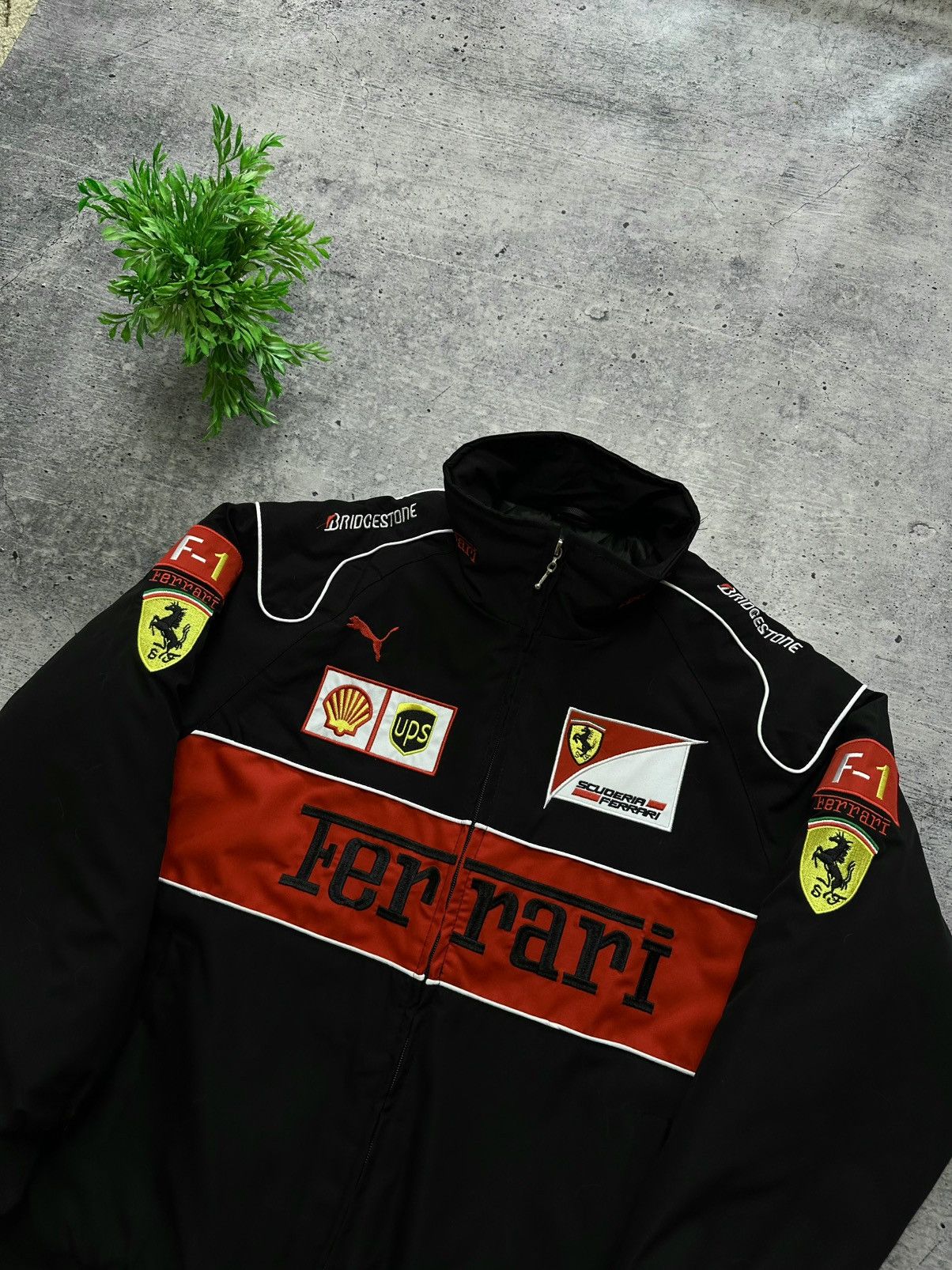 Ferrari Vintage Scuderia Ferrari Formula 1 Racing F1 Jacket Size US M / EU 48-50 / 2 - 4 Thumbnail