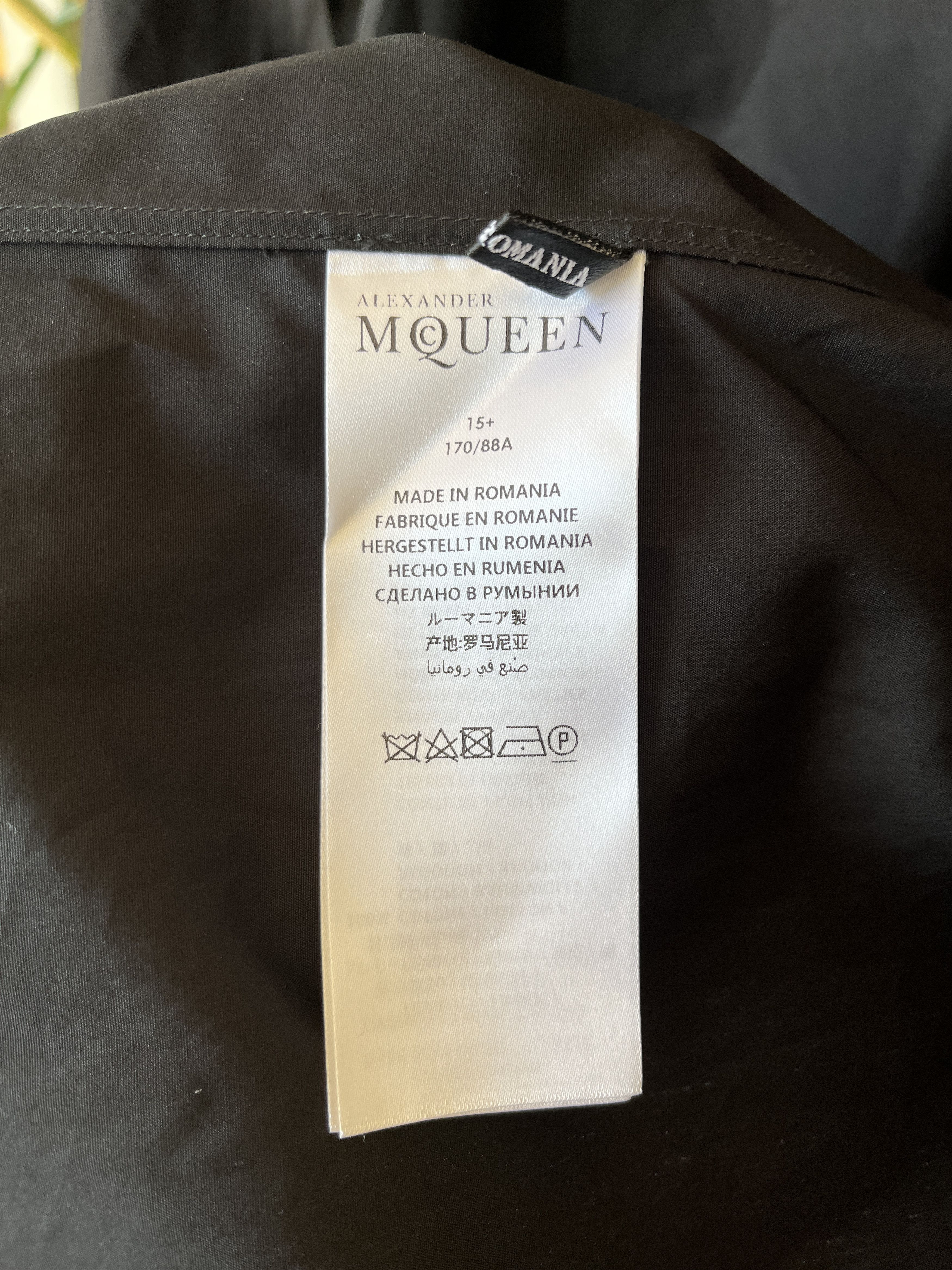 Alexander McQueen Alexander McQueen Cotton Shirt. Small. Black & Red Size US XS / EU 42 / 0 - 4 Thumbnail