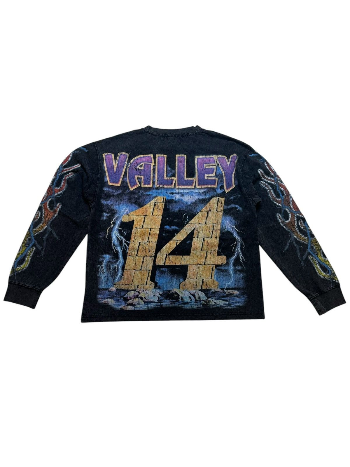 Vale Vale Forever Race wars Long sleeve SIZE MEDIUM Size US M / EU 48-50 / 2 - 2 Thumbnail