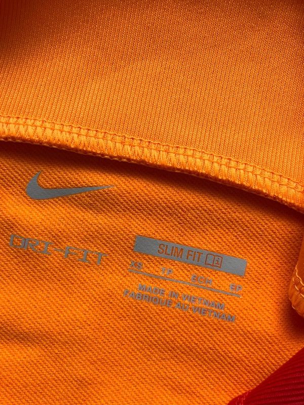 Nike Nike x FC Barcelona Dri-Fit Football Soccer Shirt 2022 Size US XS / EU 42 / 0 - 2 Thumbnail