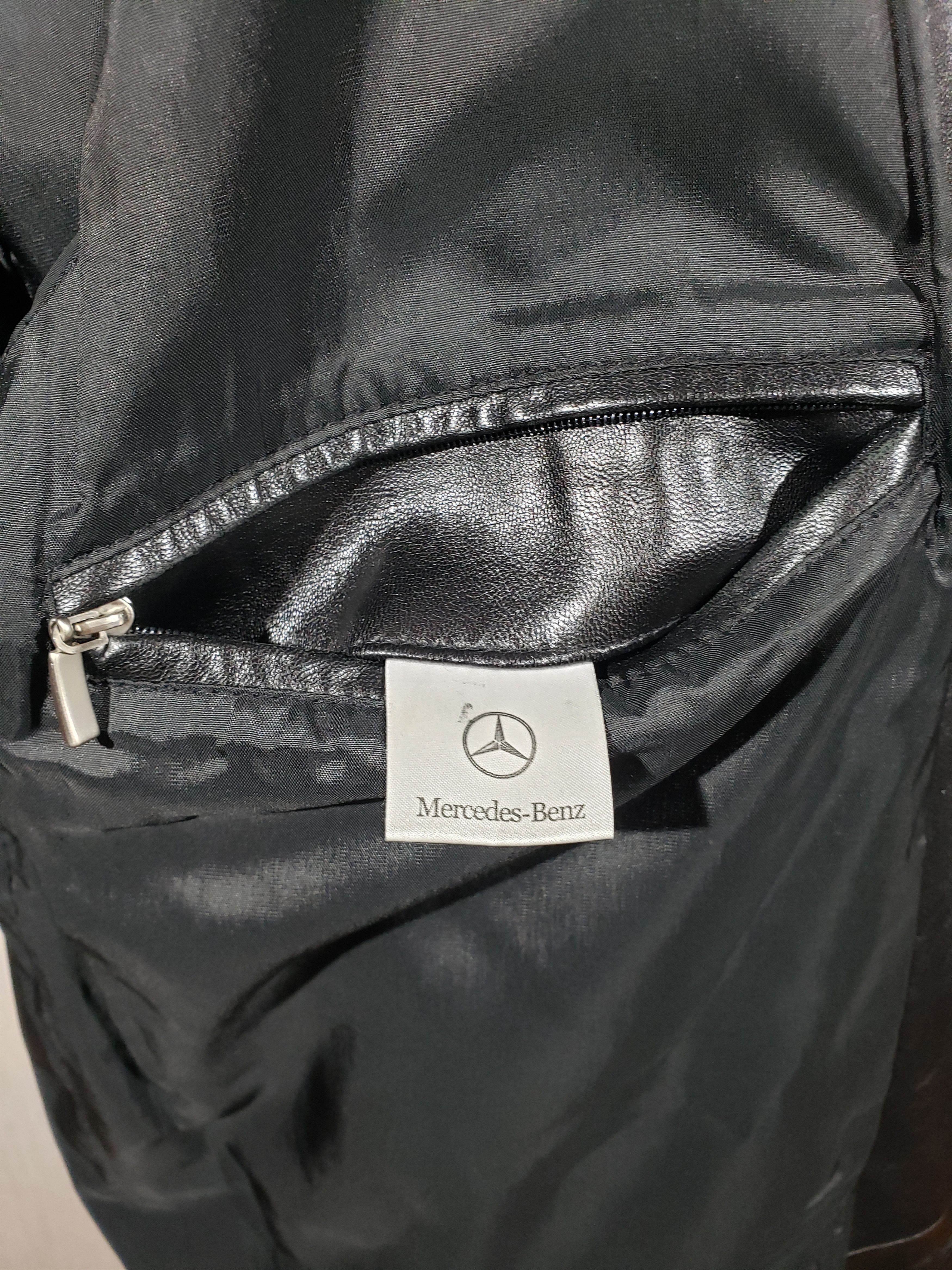 Mercedes-Benz Leather jacket with a zipper and convenient pockets. Size US L / EU 52-54 / 3 - 10 Thumbnail