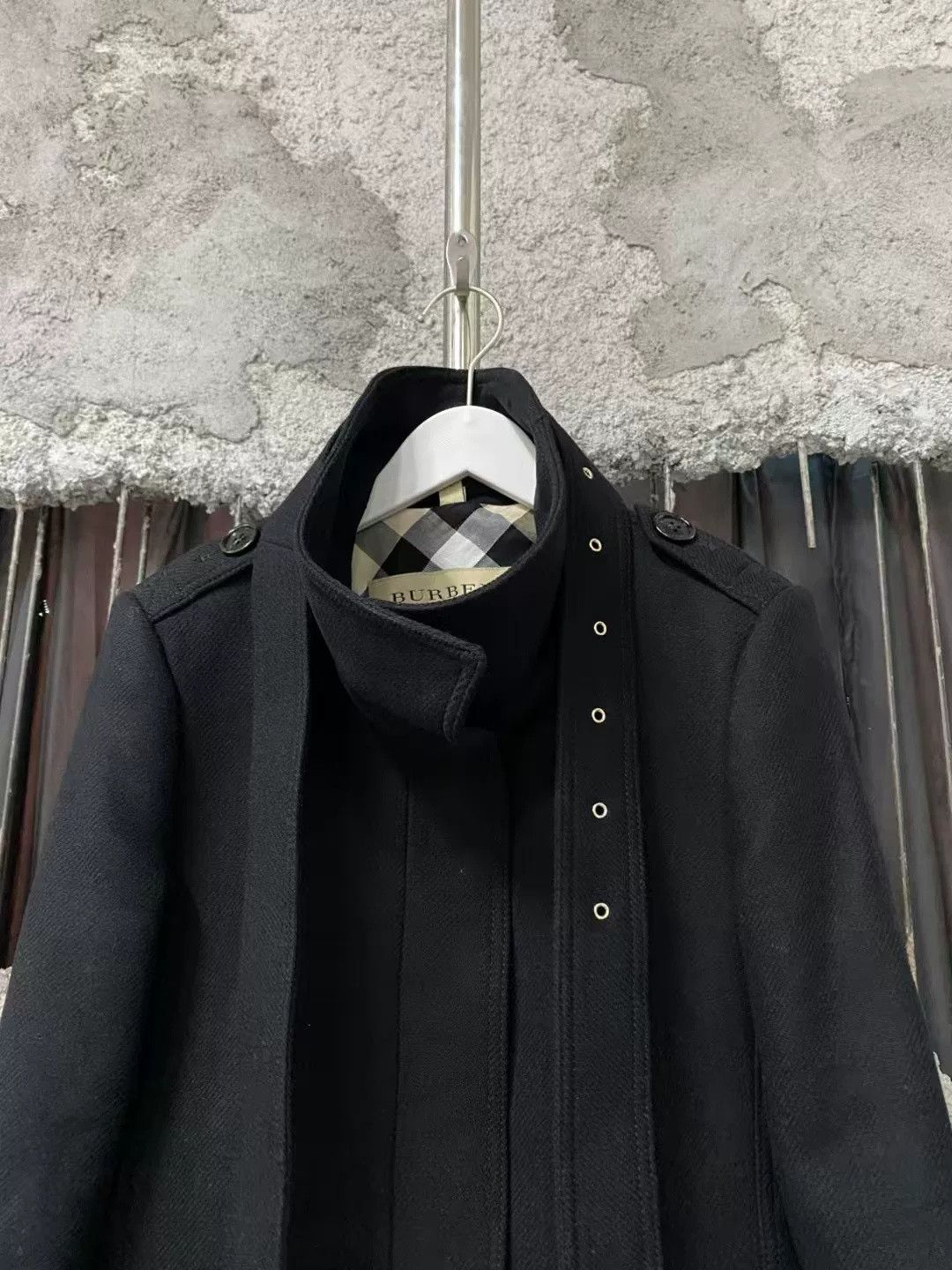 Burberry Burberry Black Stand Collar Cashmere Coat Size US 7 / EU 40 - 3 Thumbnail