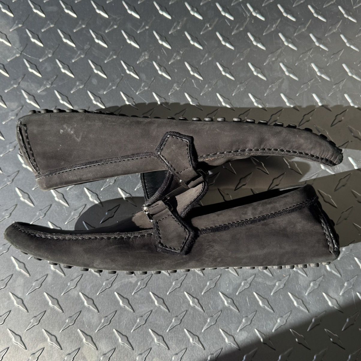 Louis Vuitton Louis Vuitton Hockenheim Logo Loafers Suede in Grey 8 Size US 9 / EU 42 - 2 Thumbnail