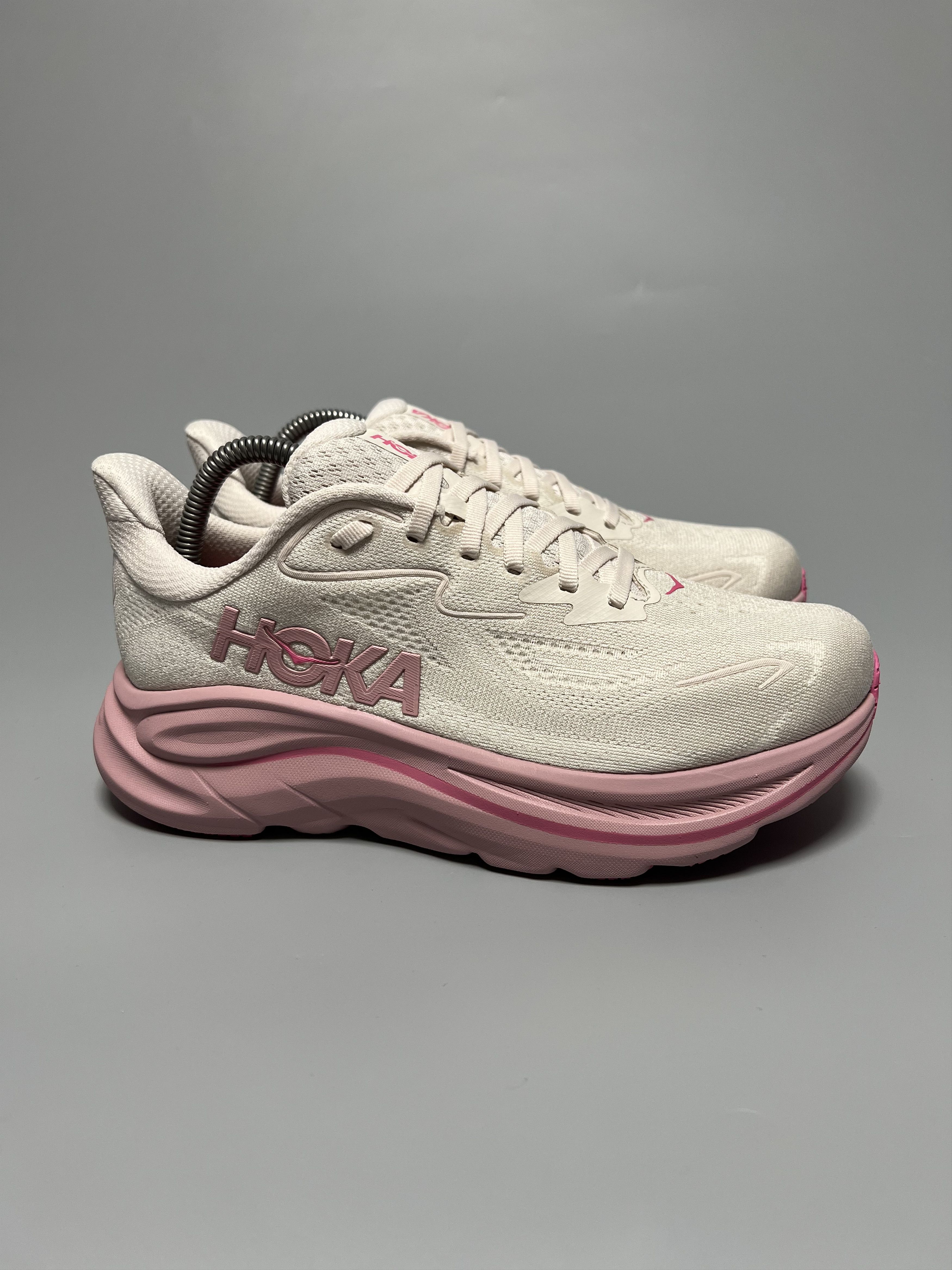 Hoka 7D Hoka One One Clifton 10 Wide Running Shoes Walking Size US 7 / IT 37 - 1 Thumbnail