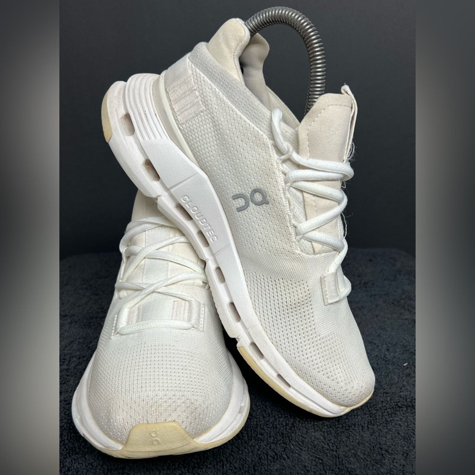 On On Cloud Cloudnova Triple White Running Shoes Women 6 EUC Size US 6 / IT 36 - 2 Thumbnail