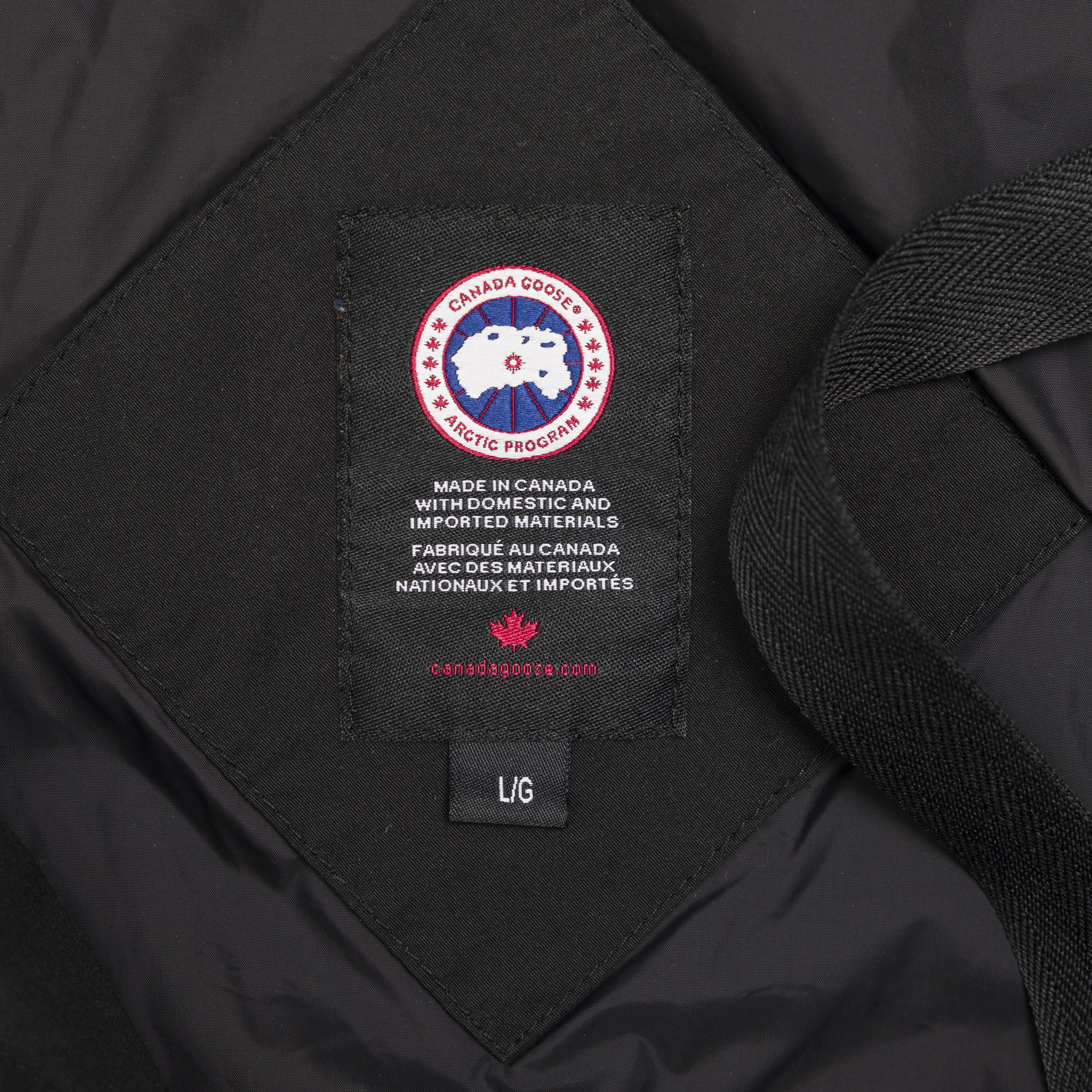 Canada Goose CANADA GOOSE DEEP COVE ARTIC DOWN BOMBER JACKET 5805L BLACK Size L / US 10 / IT 46 - 6 Thumbnail