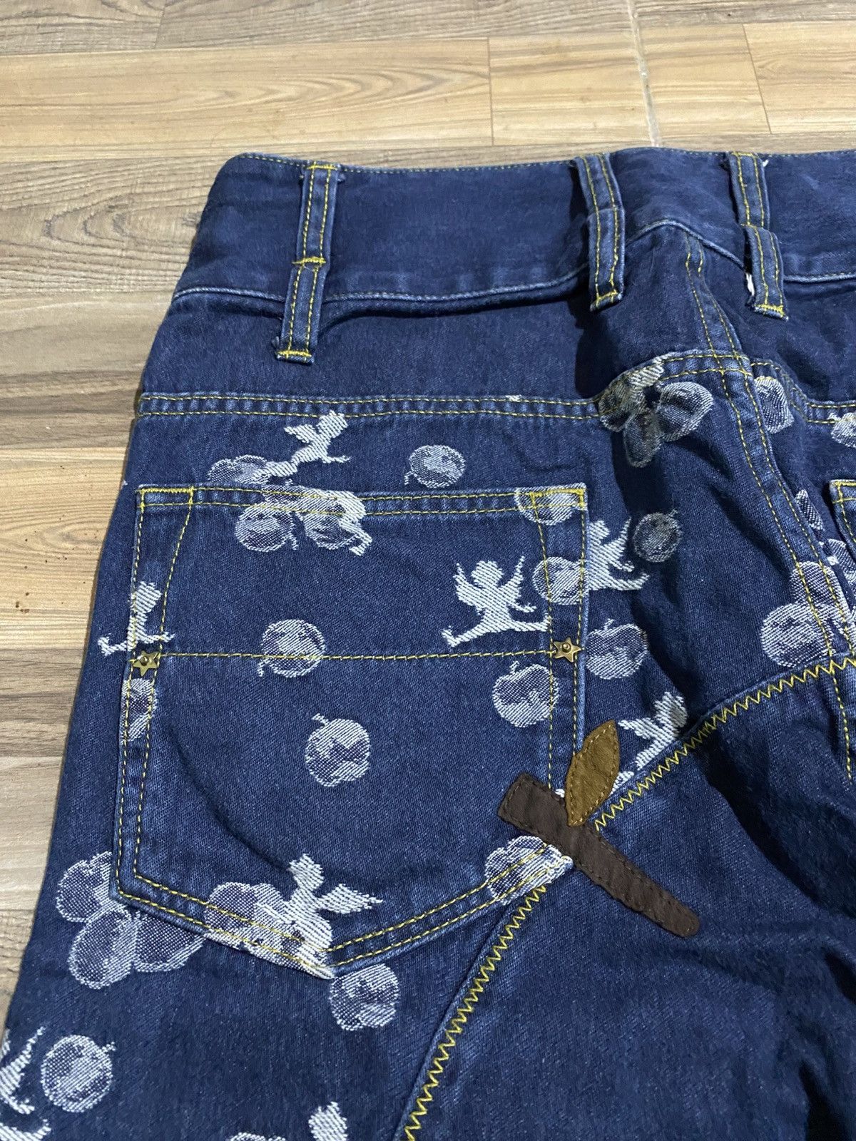Frapbois × Issey Miyake × Japanese Brand 🇯🇵 FRAPBOIS CHERRY PRINT JEANS Size US 30 / EU 46 - 3 Thumbnail