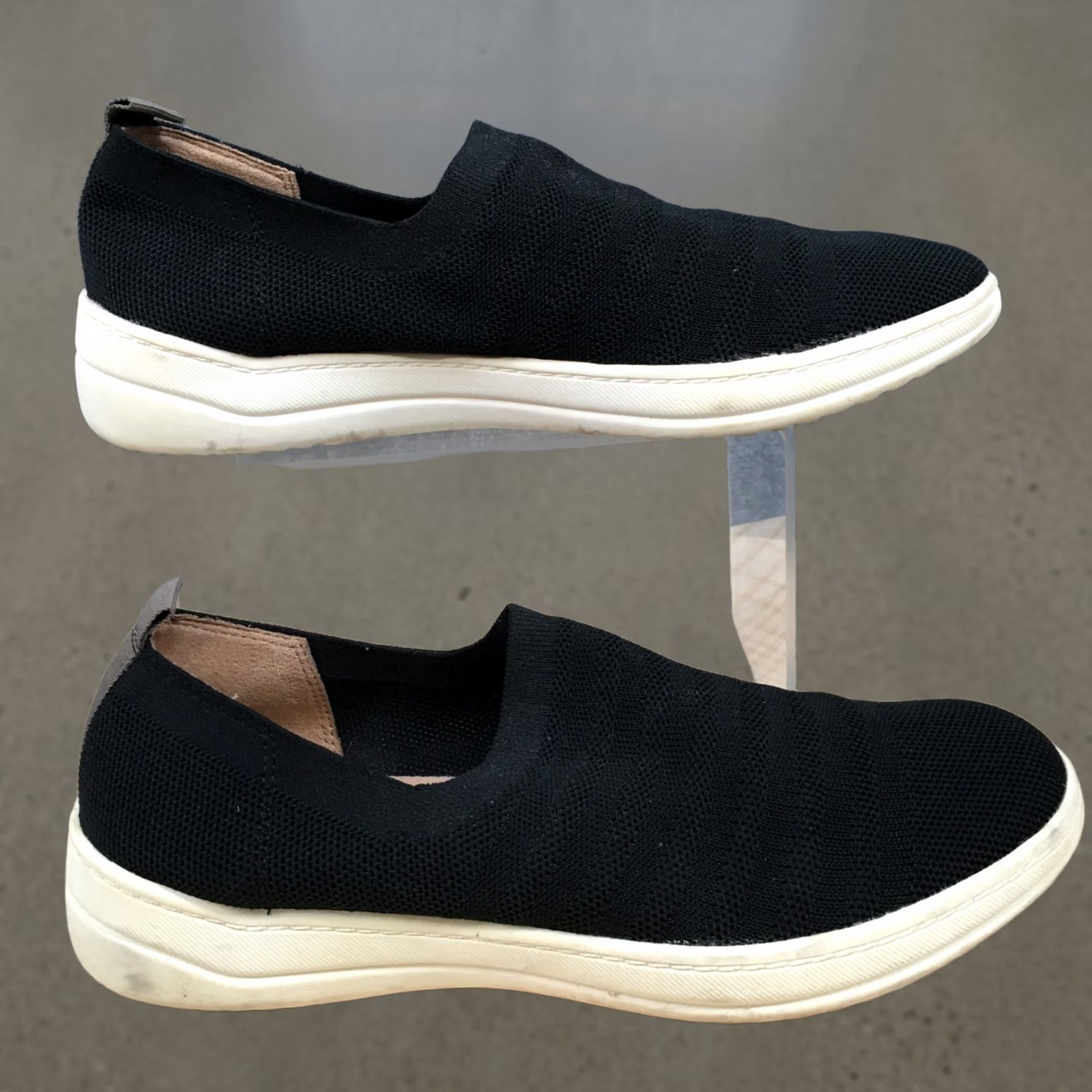 Vintage LifeStride Shoes Womens 7.5 M Energy Knit Slip-On Sneakers Black Fabric Low Top Size M / US 6-8 / IT 42-44 - 1 Thumbnail
