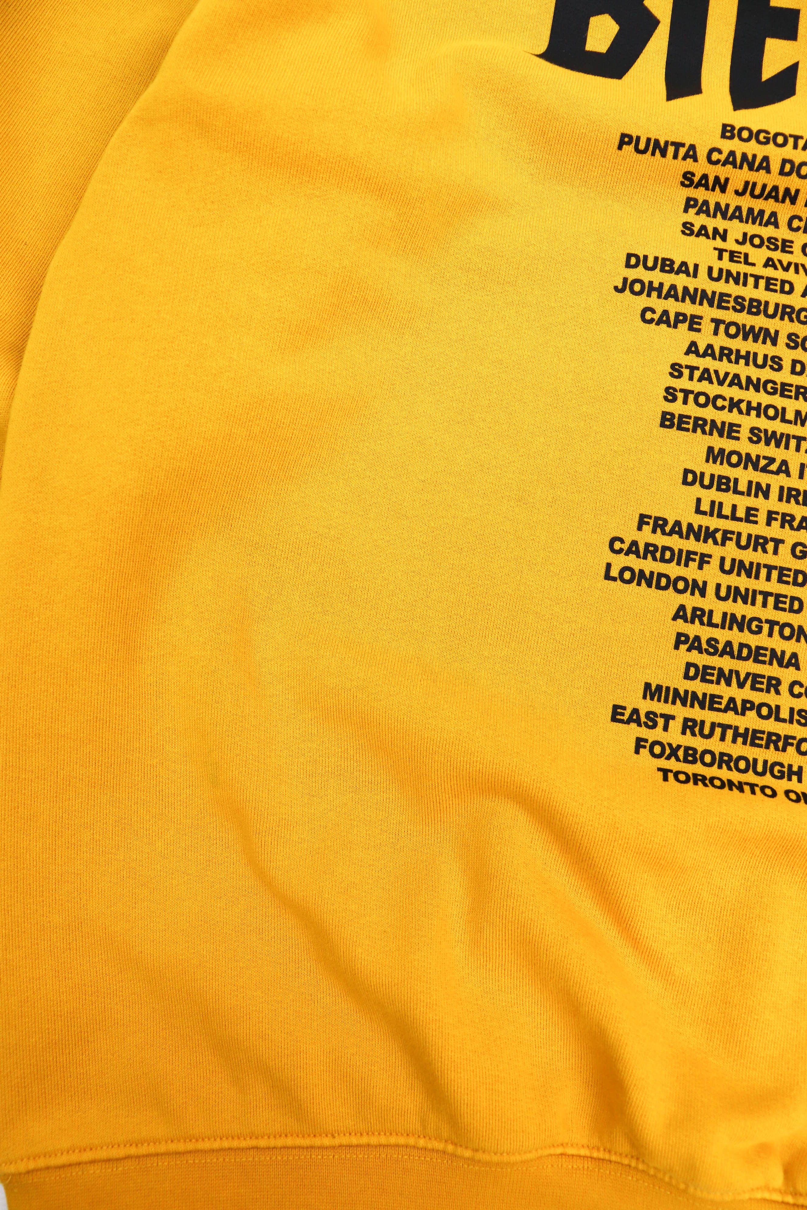 Band Tees Justin Bieber 2017 Tour Orange Crewneck Sweatshirt Size US M / EU 48-50 / 2 - 12 Thumbnail