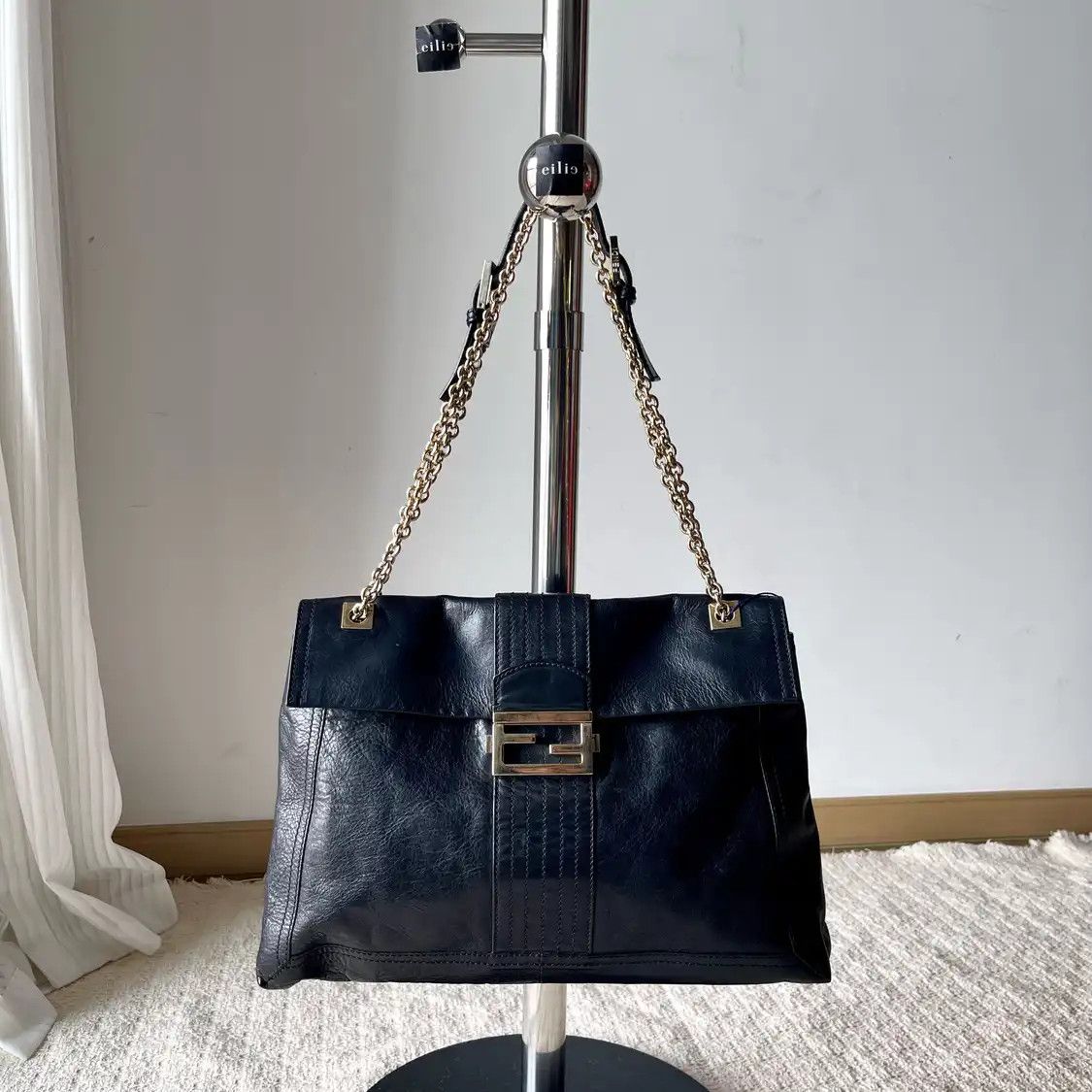 Fendi FENDI Baguette black cowhide leather doubleF quilted shoulder bag Size ONE SIZE - 1 Thumbnail