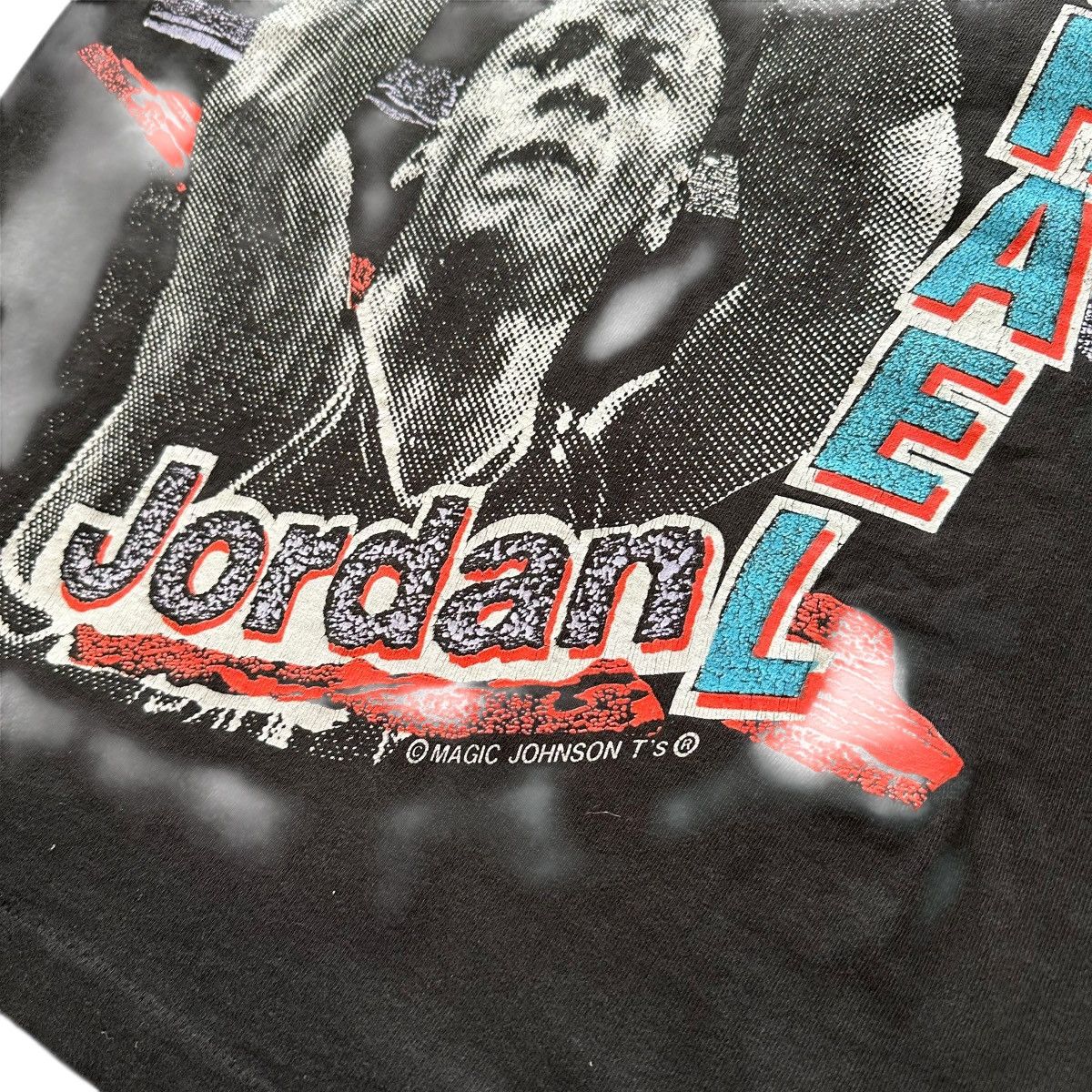 Fruit Of The Loom vintage FOTL Michael Jordan T-shirt Black Magic Johnson Size US M / EU 48-50 / 2 - 12 Thumbnail
