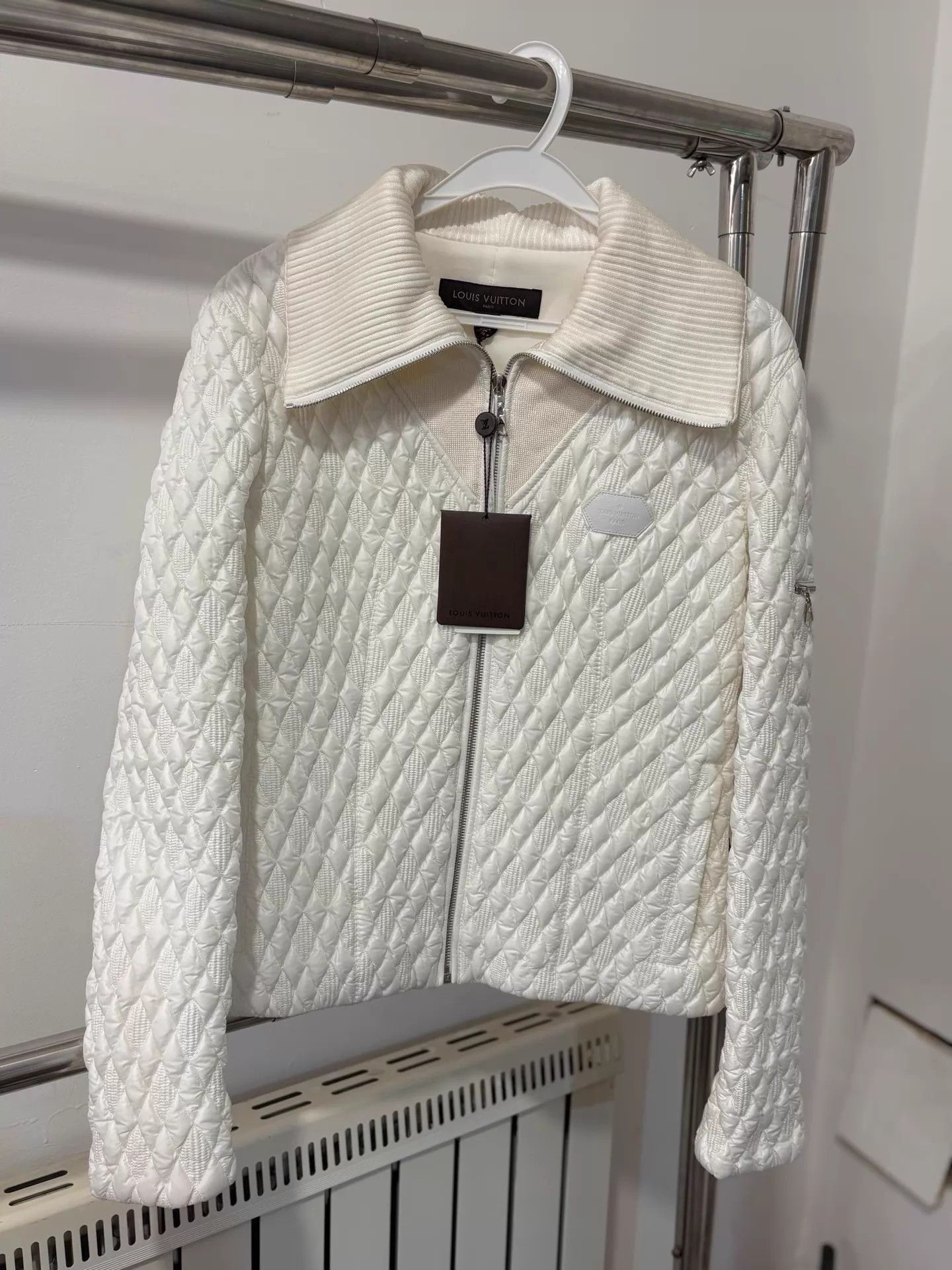 Louis Vuitton LV White Quilted Notch Collar Thin Cotton Jkt 42 Size M / US 6-8 / IT 42-44 - 1 Thumbnail