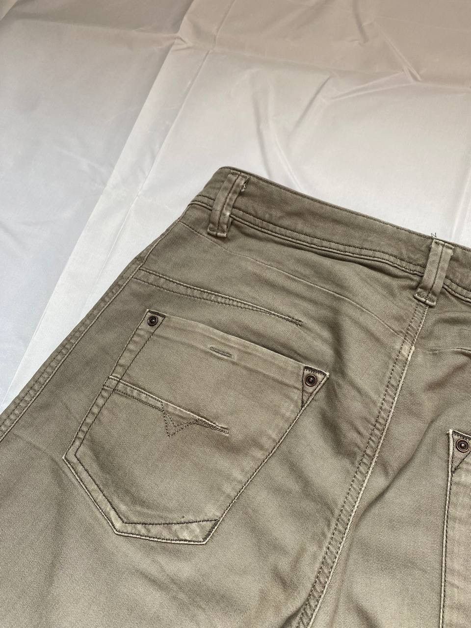 Diesel × Vintage Diesel VTG 2000s beige denim jeans y2k Italy pants rare hype Size US 31 - 7 Thumbnail